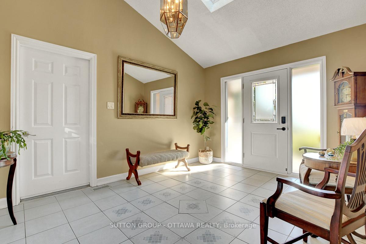 Photo 4 of 124 Post Road, Ottawa, Kanata - Glencairn/Hazeldean — HOMEH