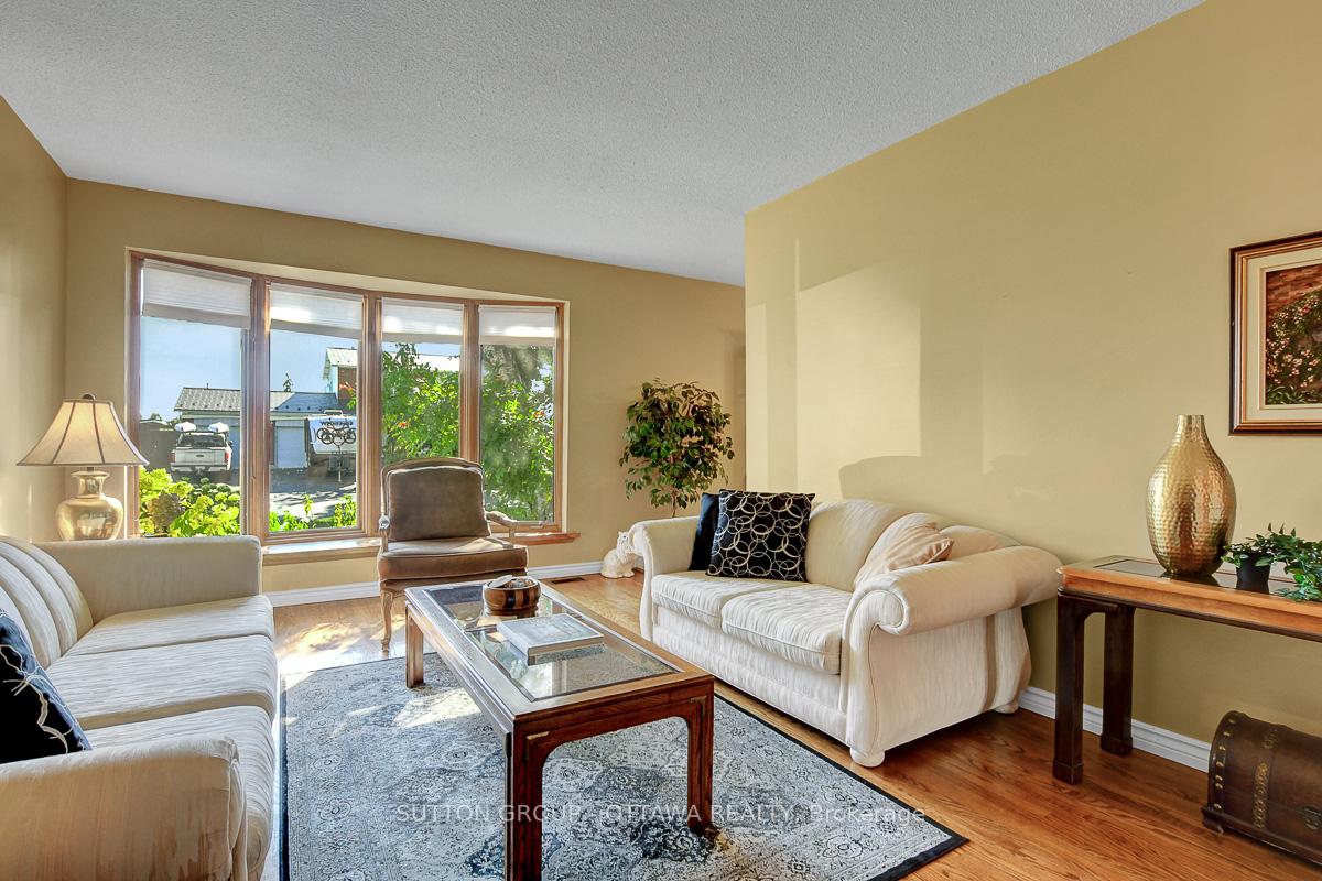 Photo 10 of 124 Post Road, Ottawa, Kanata - Glencairn/Hazeldean — HOMEH