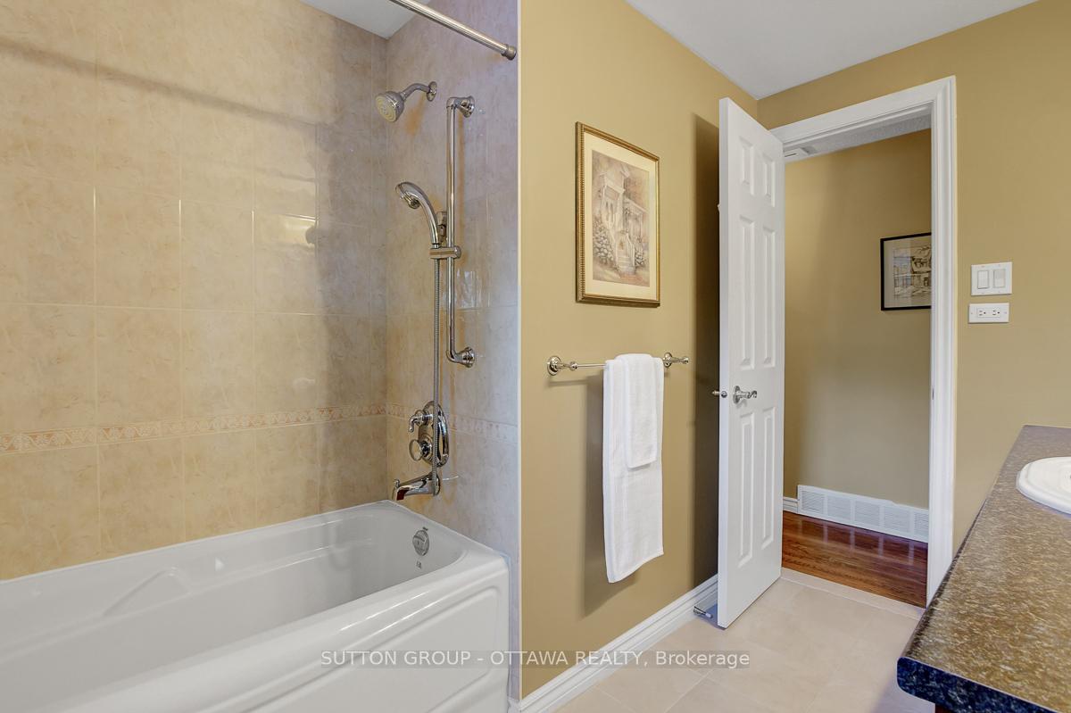 Photo 33 of 124 Post Road, Ottawa, Kanata - Glencairn/Hazeldean — HOMEH