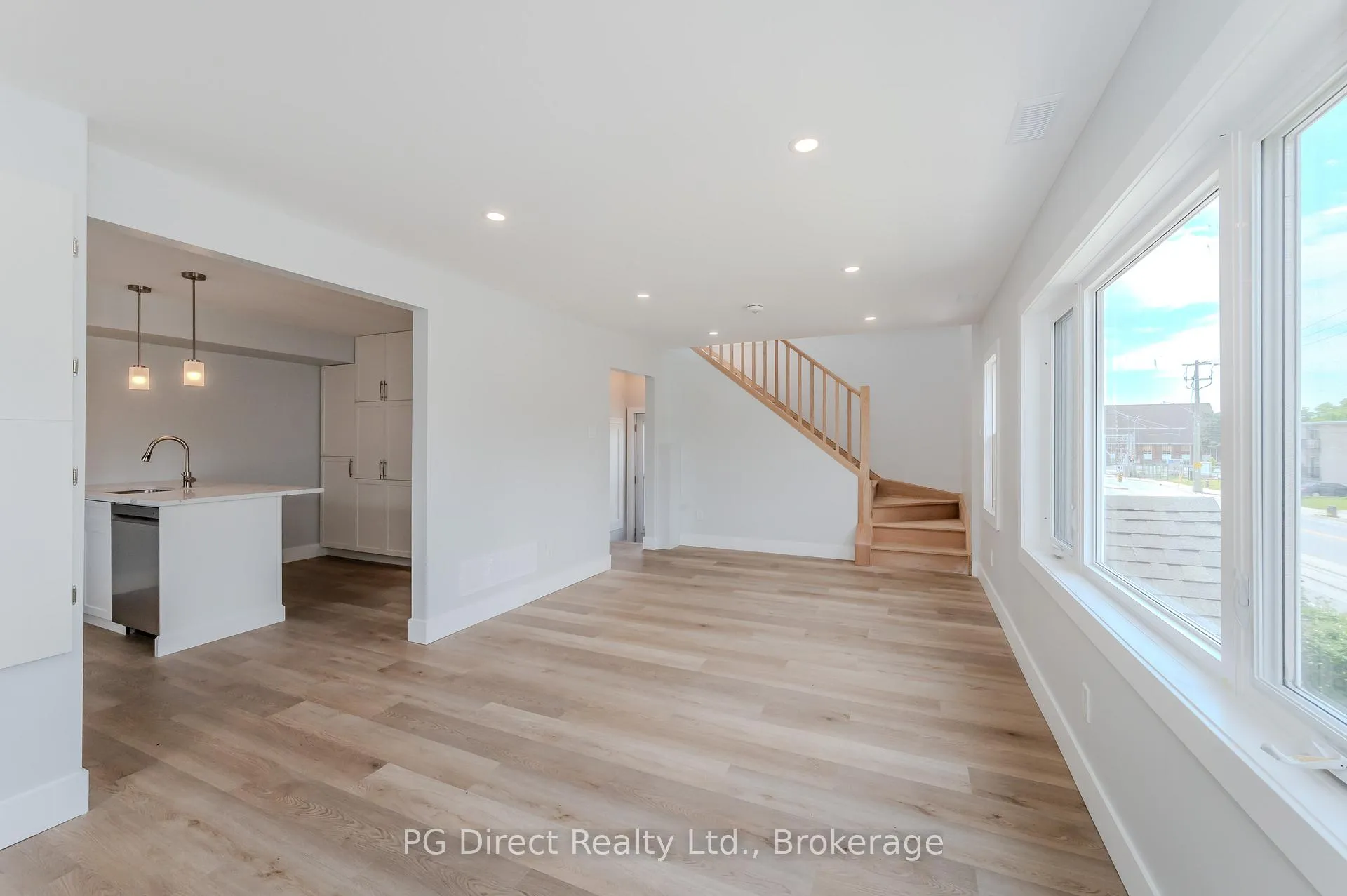 Photo 3 of 297 Ottawa Street S, Kitchener, Downtown/Rockway/S. Ward — HOMEH