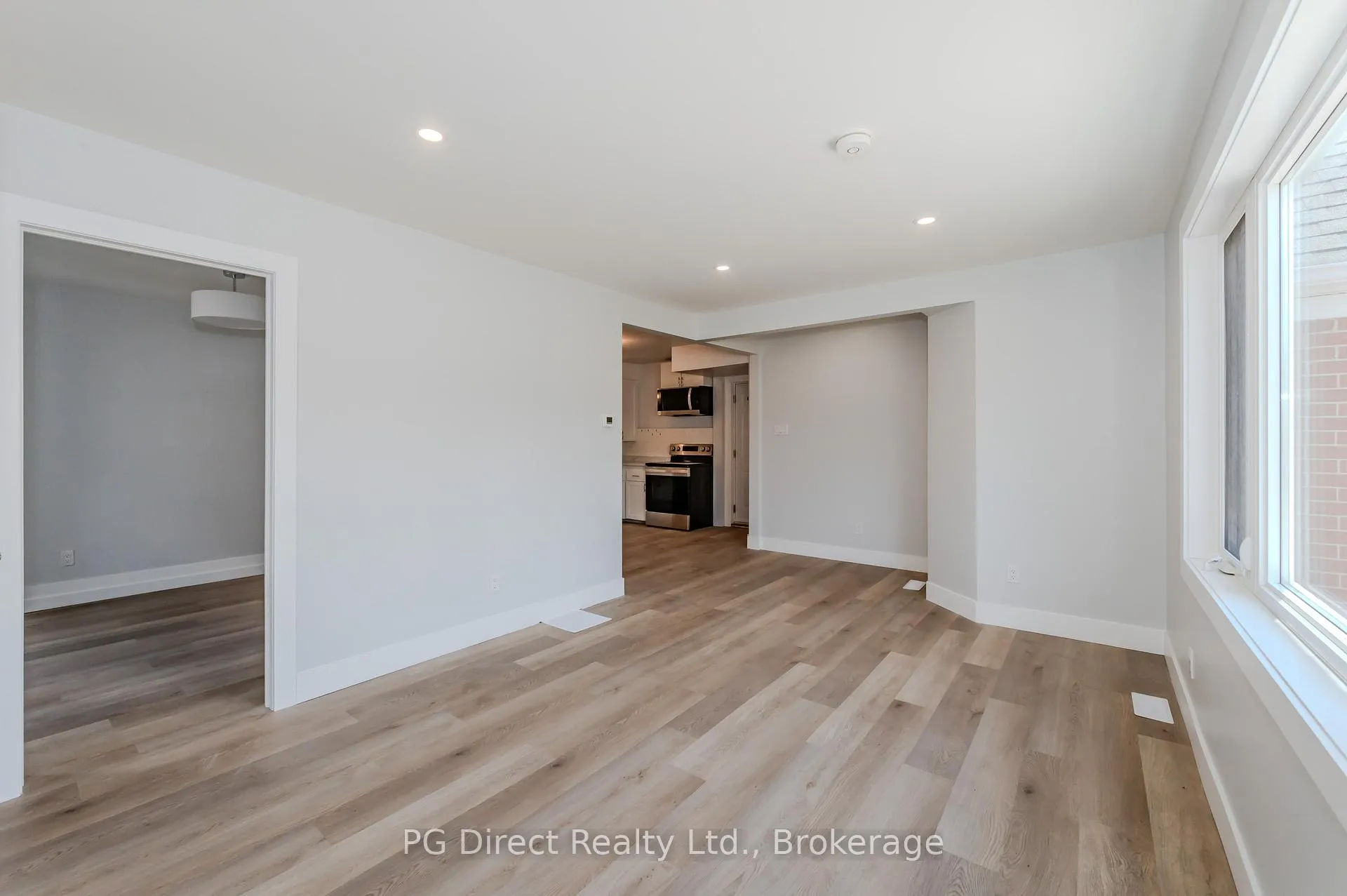 Photo 6 of 297 Ottawa Street S, Kitchener, Downtown/Rockway/S. Ward — HOMEH