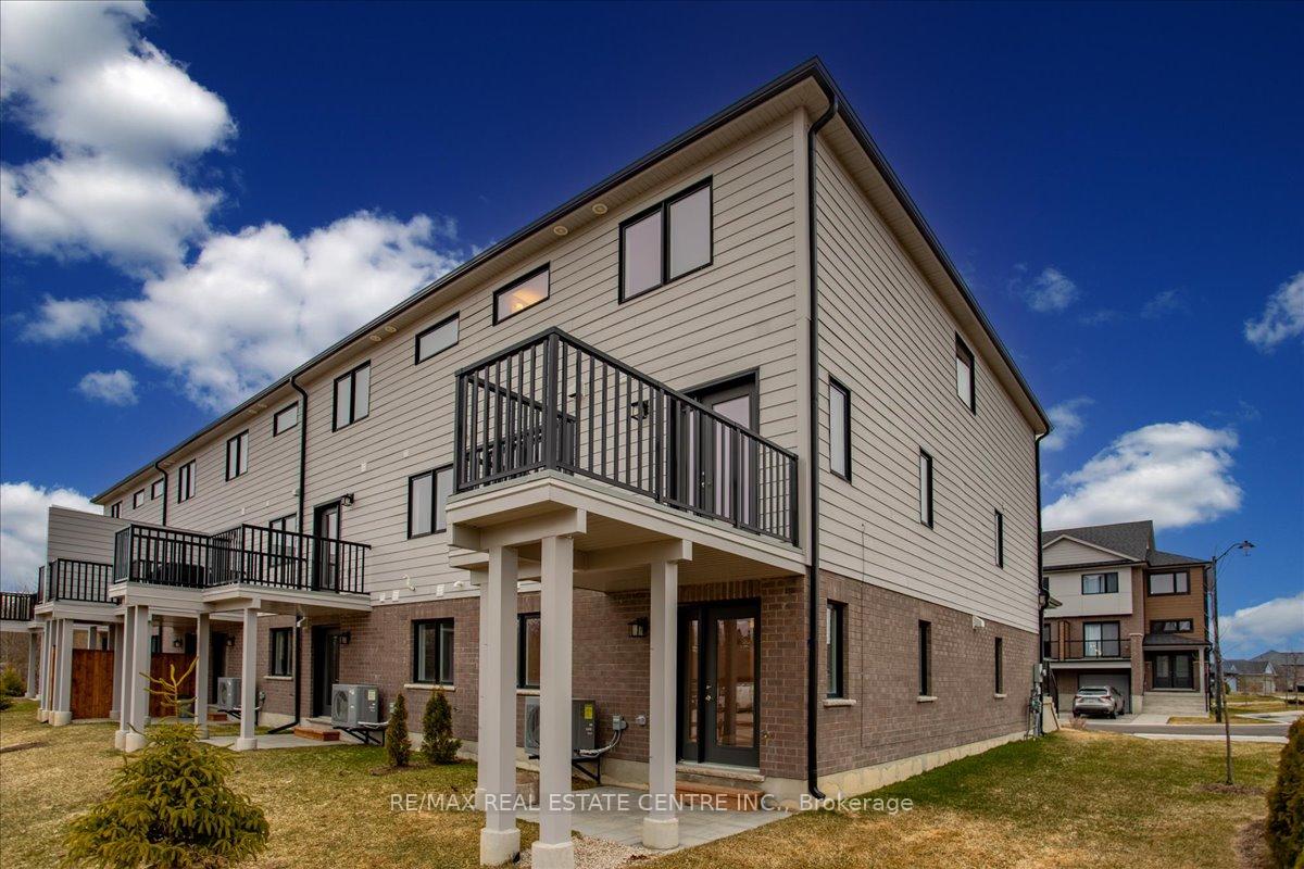 Photo 3 of Unit #1, 182 Bridge Crescent, Minto — HOMEH
