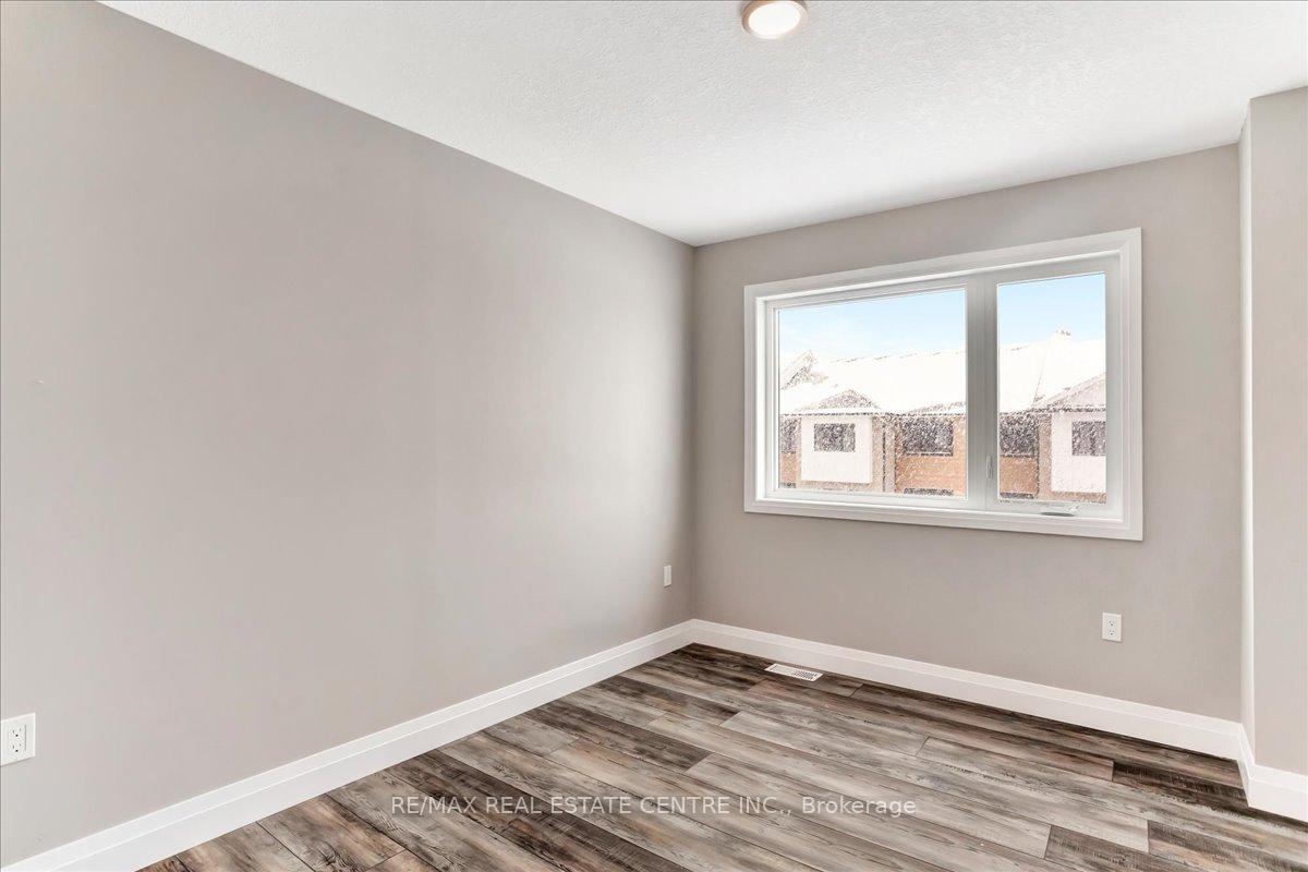 Photo 27 of Unit #1, 182 Bridge Crescent, Minto — HOMEH