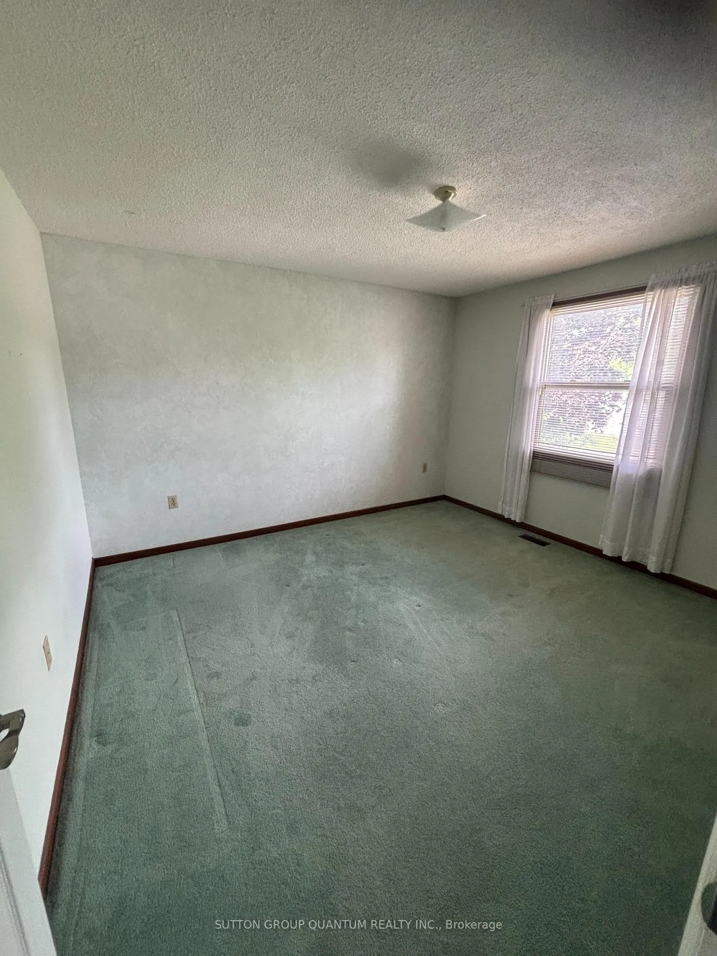 Photo 9 of 72 Teal Avenue, Hamilton, Stoney Creek — HOMEH
