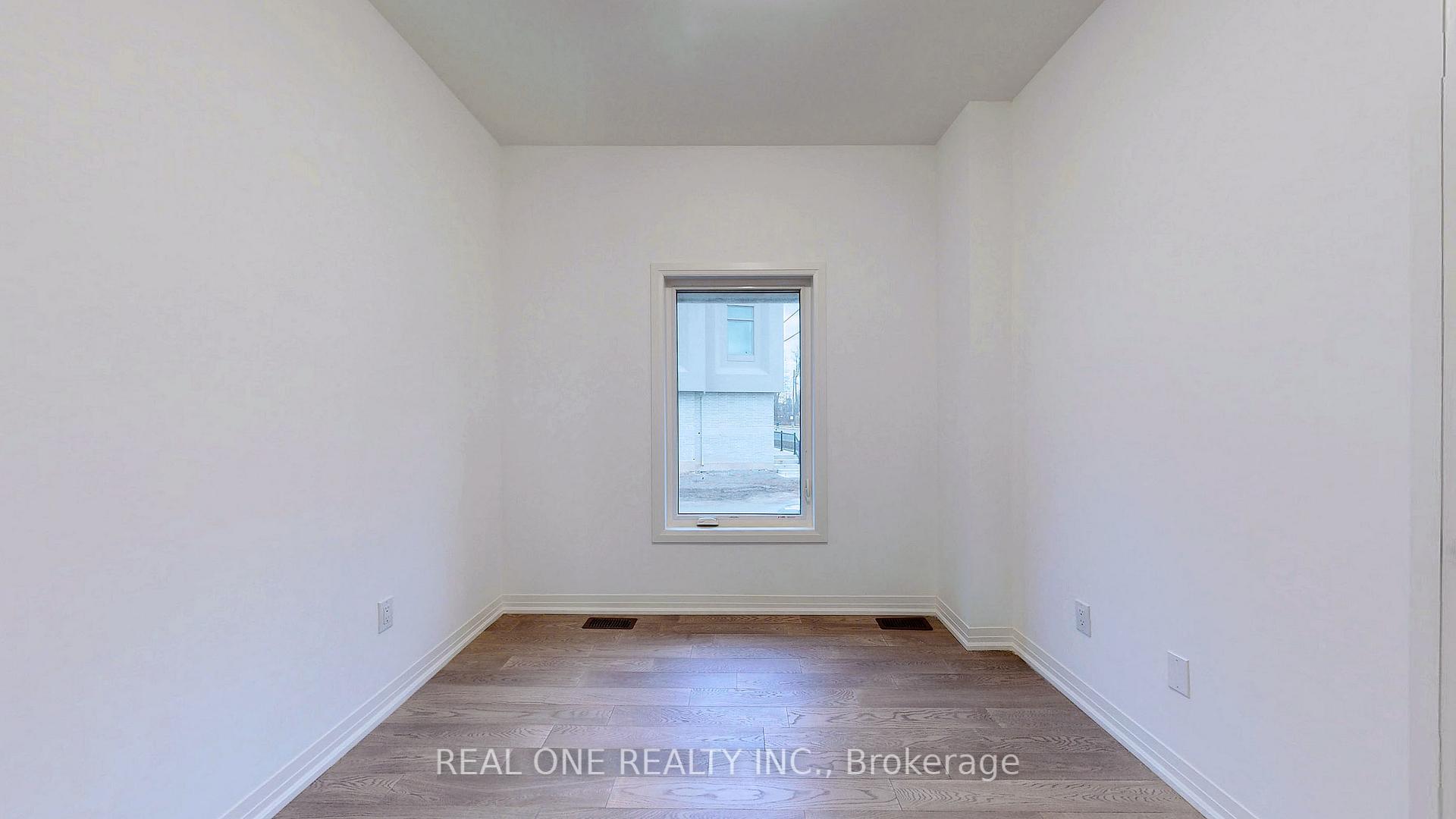 Photo 10 of 125 Markland Street, Markham, Cachet — HOMEH