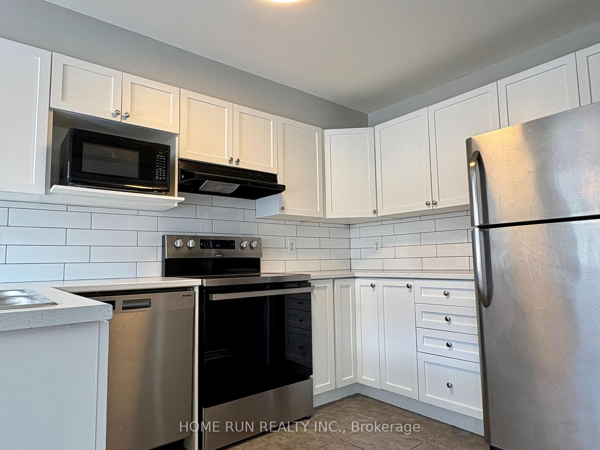 Photo 8 of 120 Lokoya Street, Ottawa, Kanata - Emerald Meadows/Trailwest — HOMEH