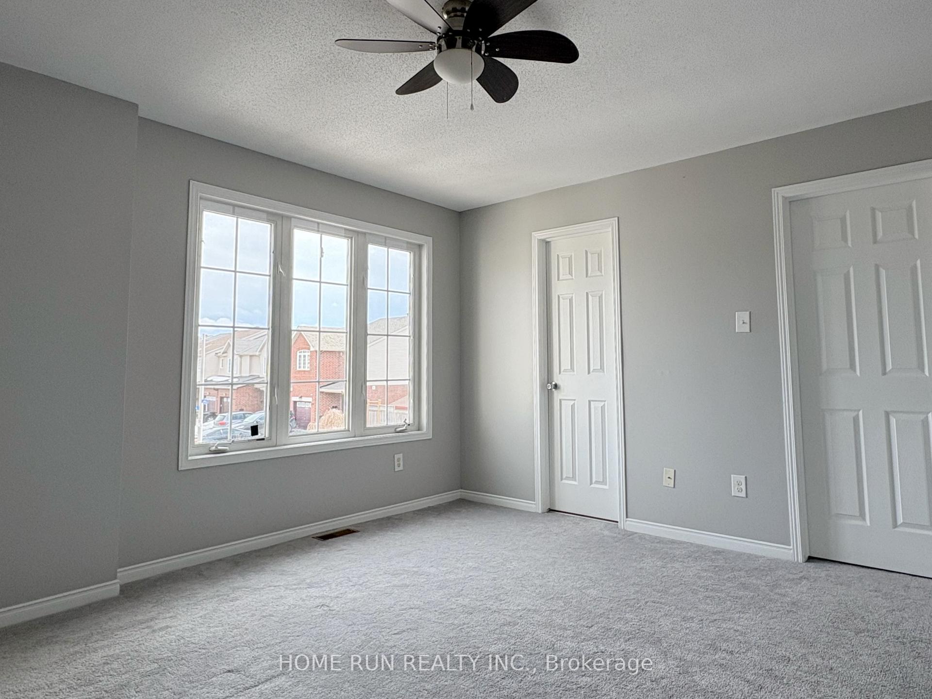 Photo 12 of 120 Lokoya Street, Ottawa, Kanata - Emerald Meadows/Trailwest — HOMEH