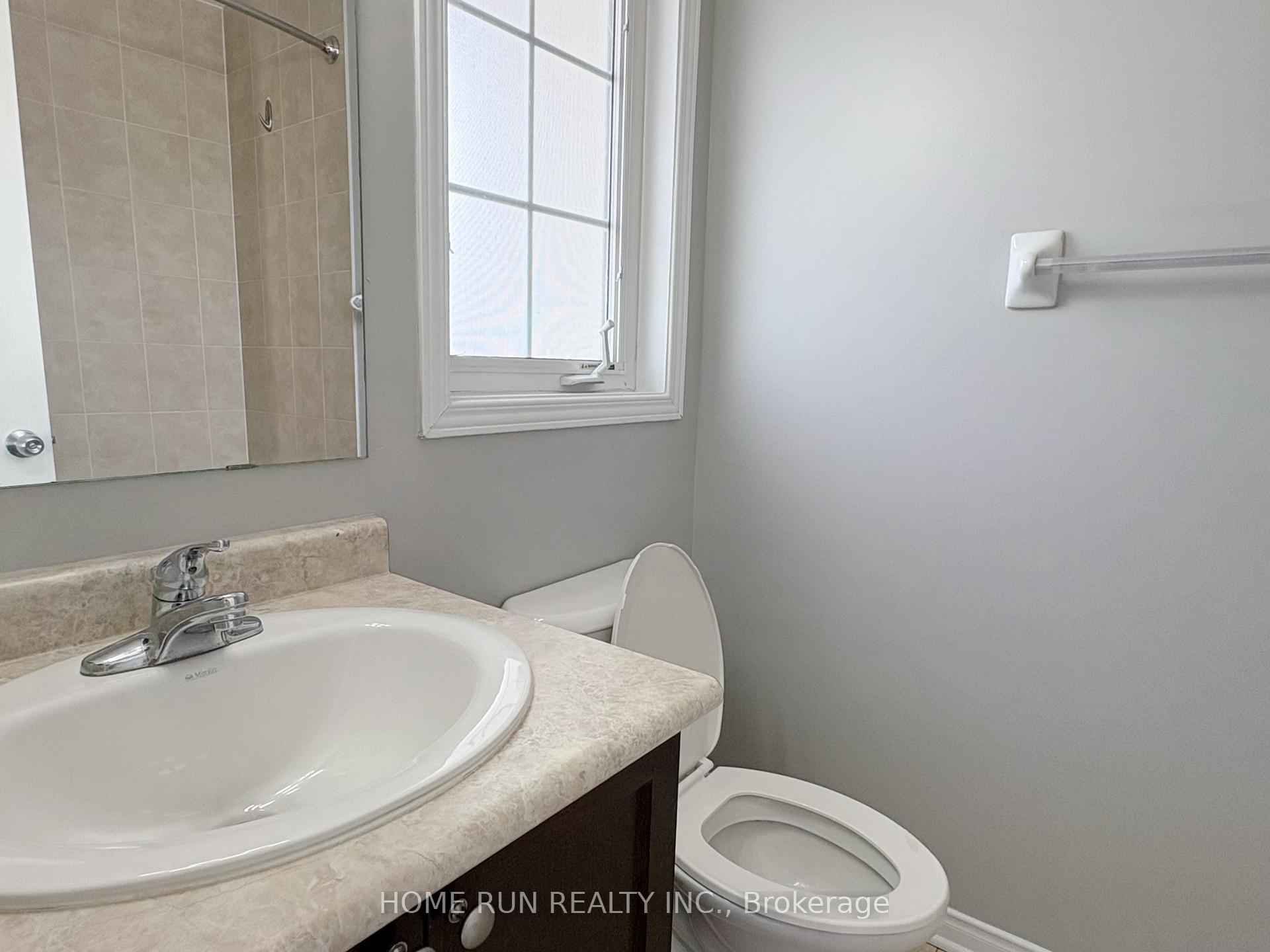 Photo 13 of 120 Lokoya Street, Ottawa, Kanata - Emerald Meadows/Trailwest — HOMEH