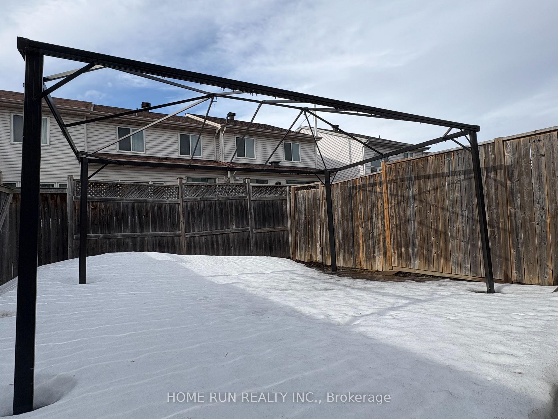Photo 18 of 120 Lokoya Street, Ottawa, Kanata - Emerald Meadows/Trailwest — HOMEH