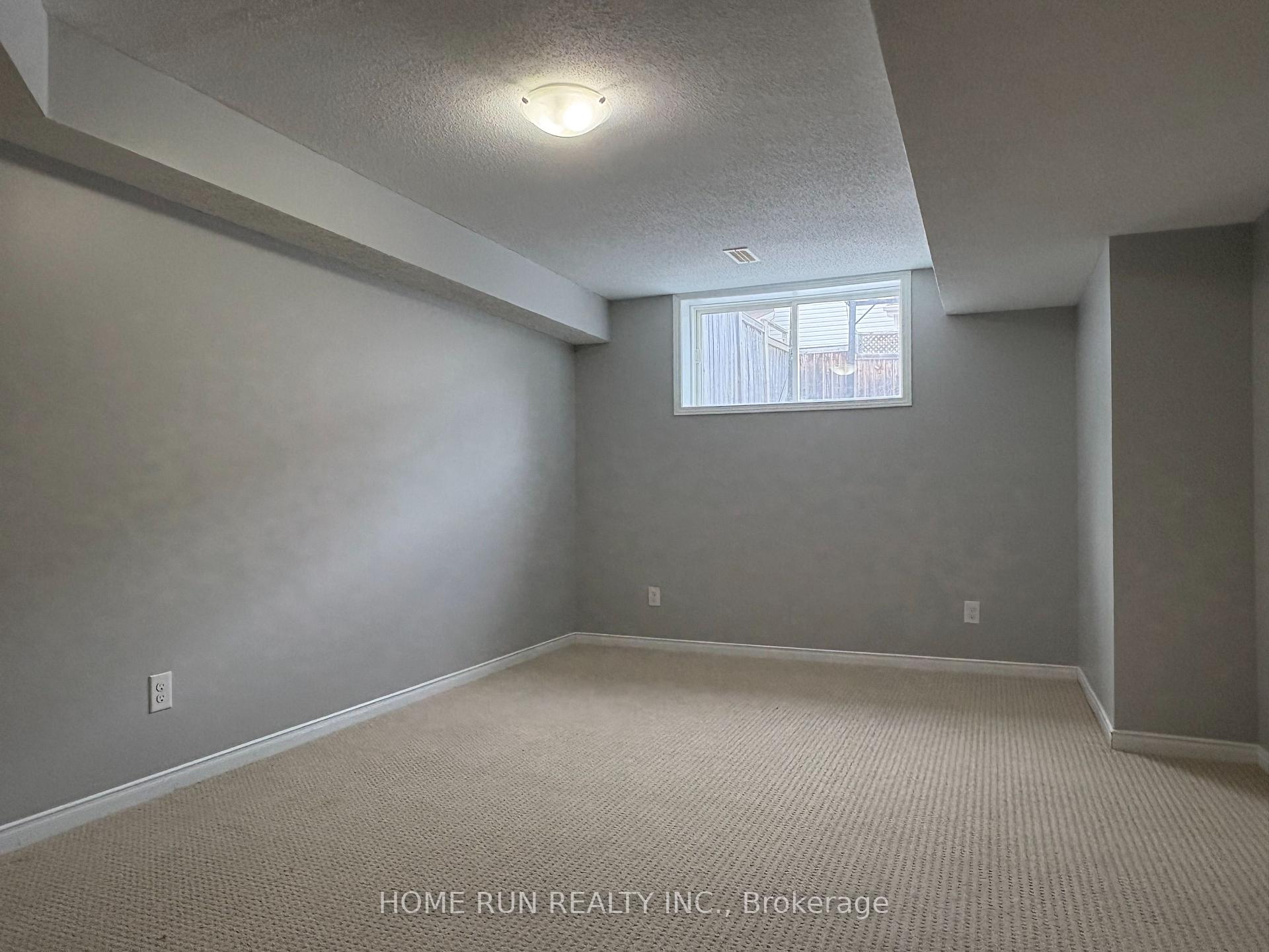 Photo 20 of 120 Lokoya Street, Ottawa, Kanata - Emerald Meadows/Trailwest — HOMEH