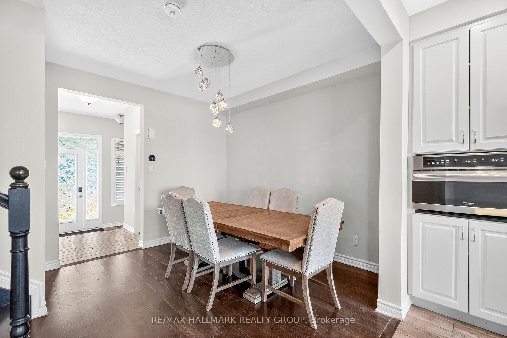 Photo 9 of 115 Pictou Crescent, Ottawa, Kanata - Emerald Meadows/Trailwest — HOMEH
