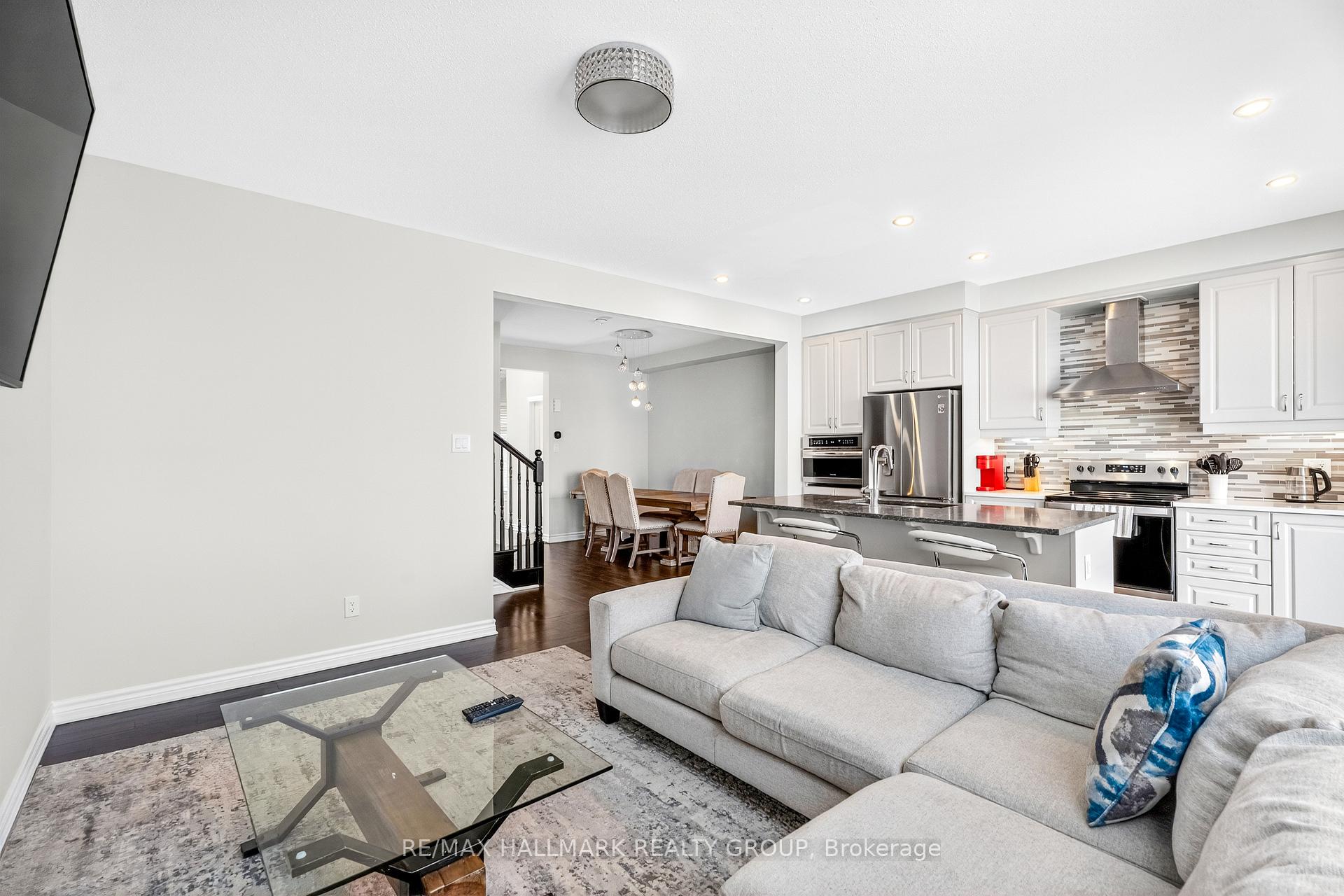Photo 19 of 115 Pictou Crescent, Ottawa, Kanata - Emerald Meadows/Trailwest — HOMEH