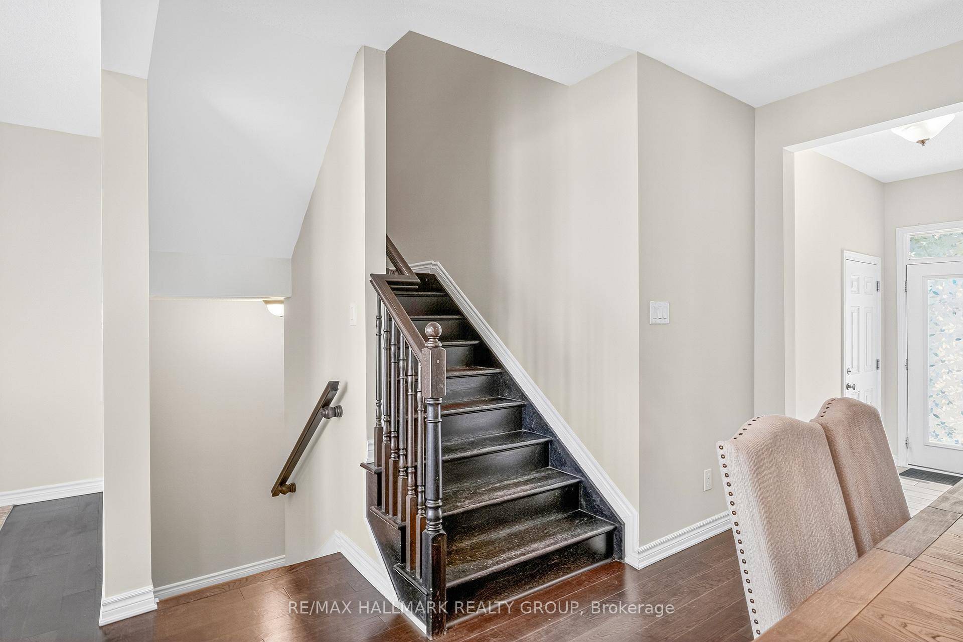 Photo 20 of 115 Pictou Crescent, Ottawa, Kanata - Emerald Meadows/Trailwest — HOMEH