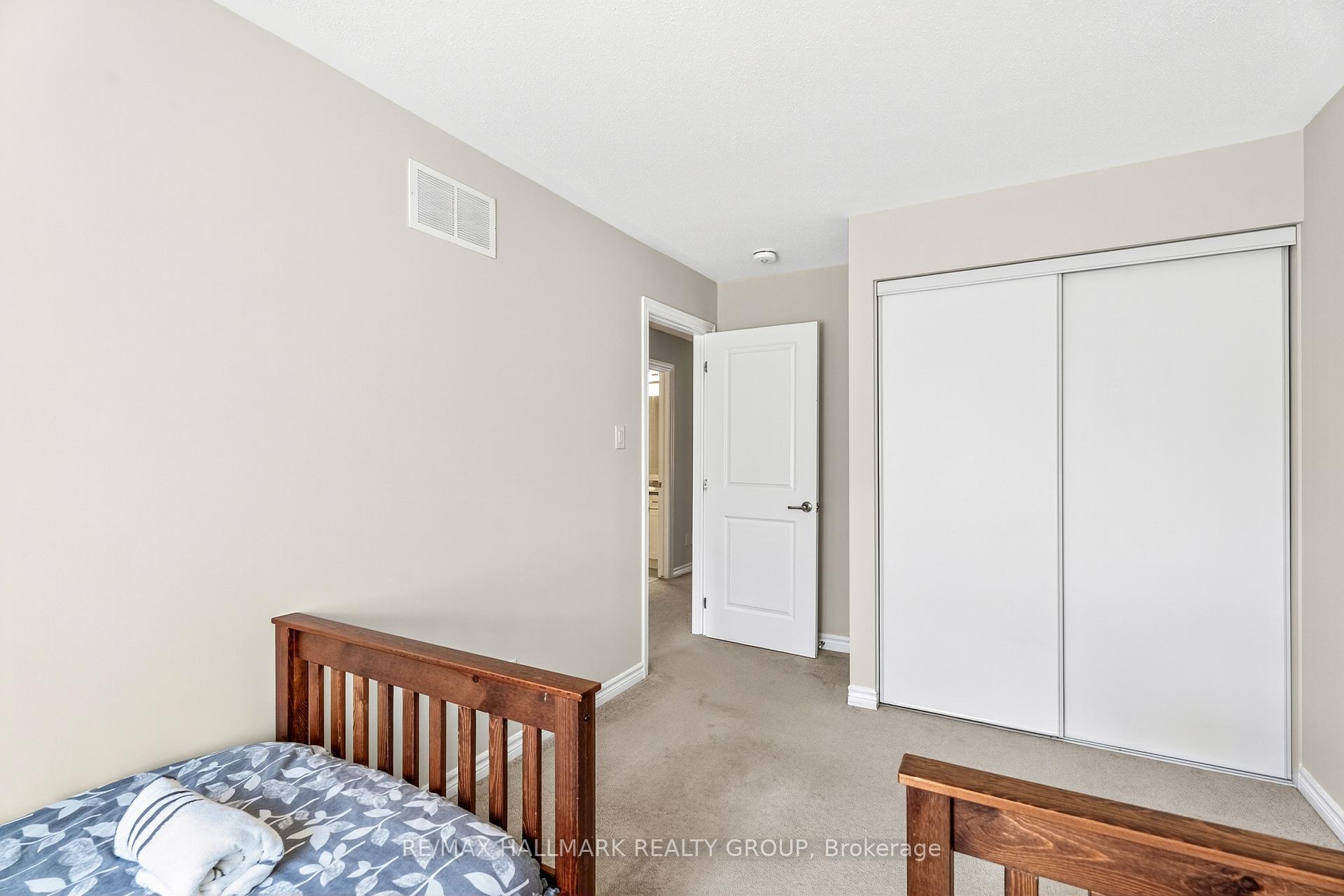 Photo 29 of 115 Pictou Crescent, Ottawa, Kanata - Emerald Meadows/Trailwest — HOMEH
