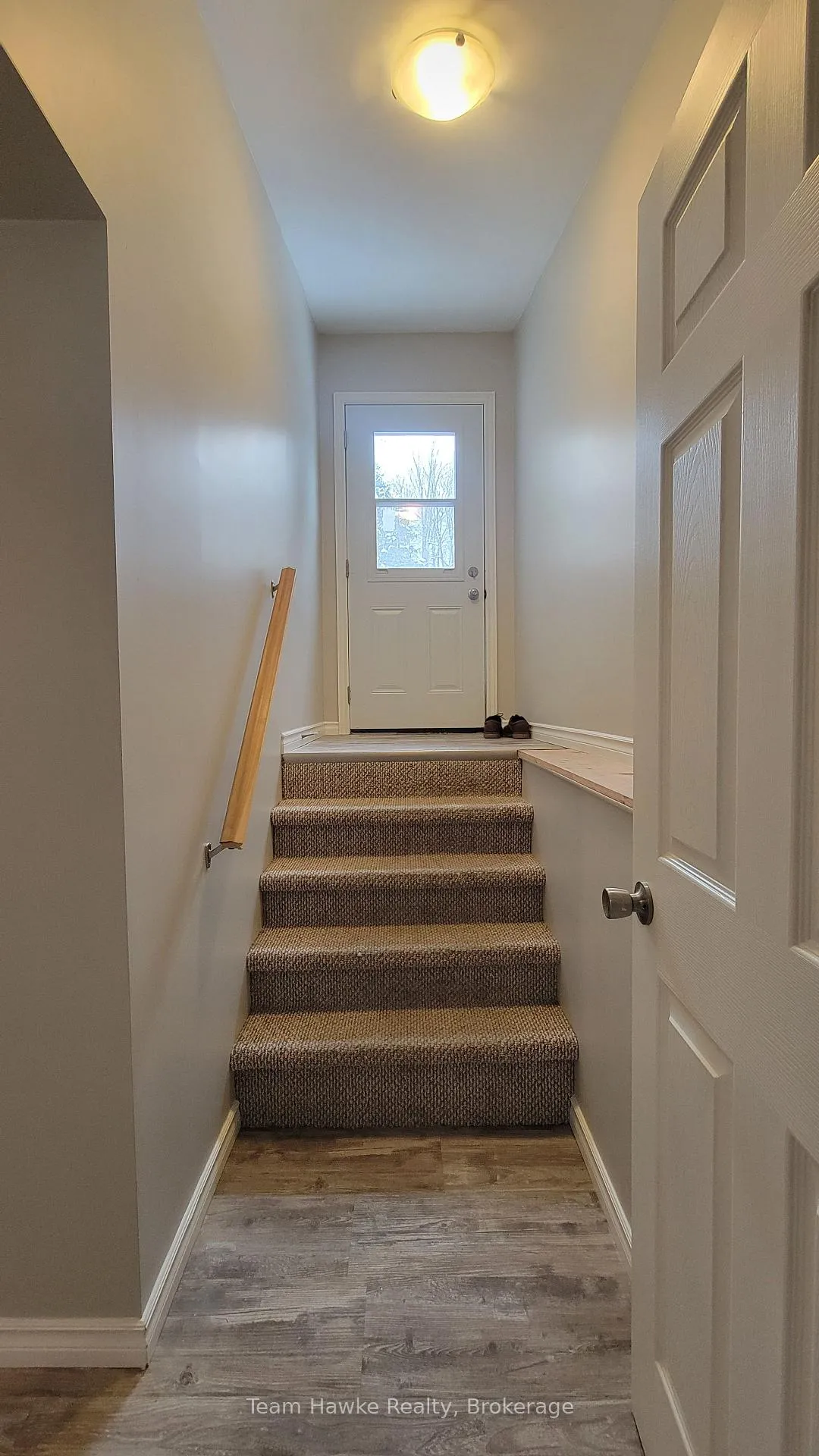 Photo 2 of 830 Birchwood Drive, Midland — HOMEH