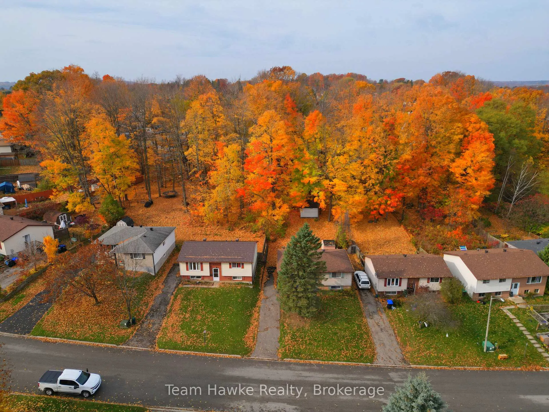 Photo 19 of 830 Birchwood Drive, Midland — HOMEH
