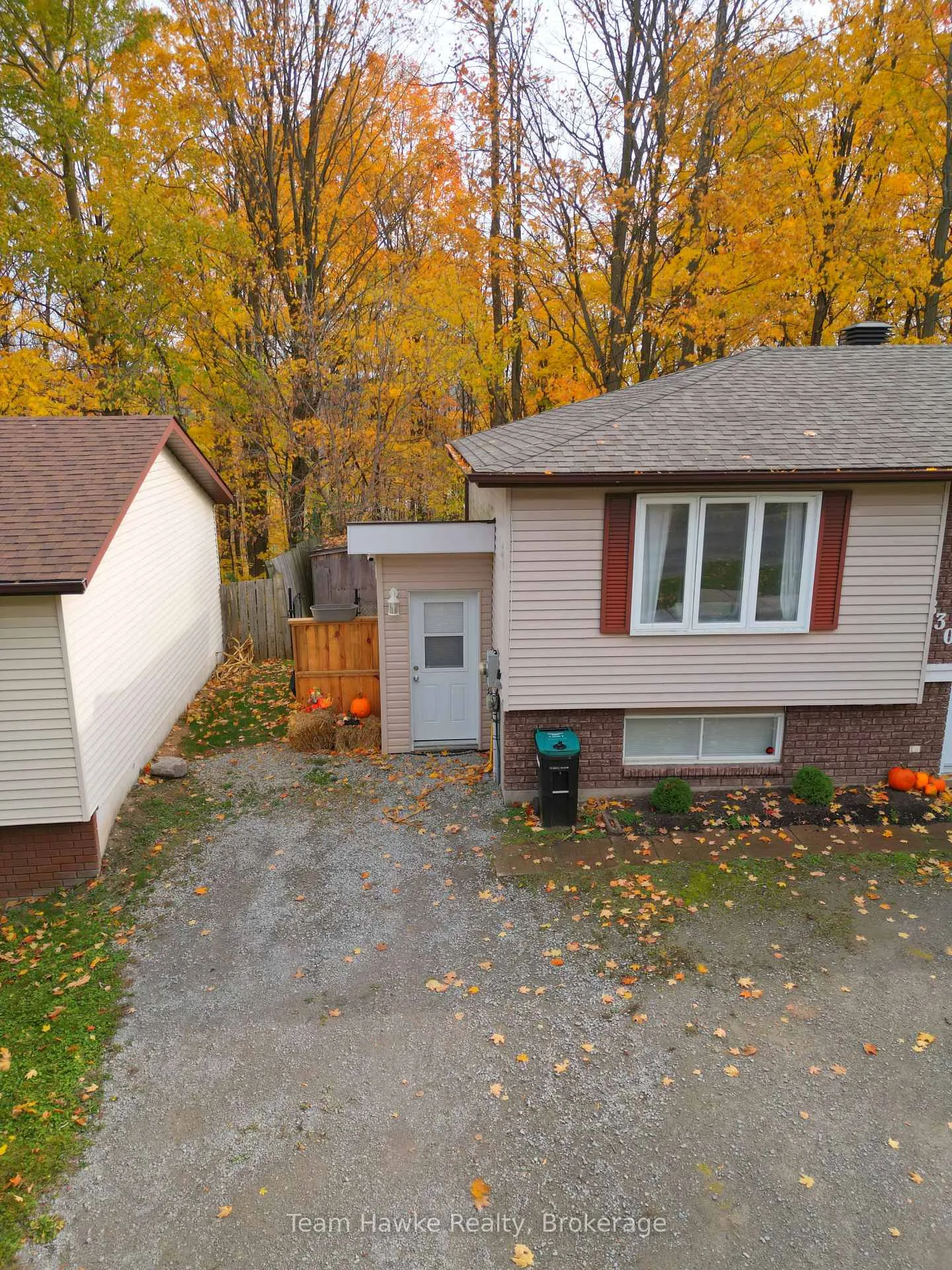 Photo 22 of 830 Birchwood Drive, Midland — HOMEH
