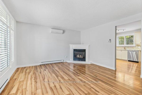 Photo 4 of 409 Regent Street, Kingston, Kingston East (Incl Barret Crt) — HOMEH