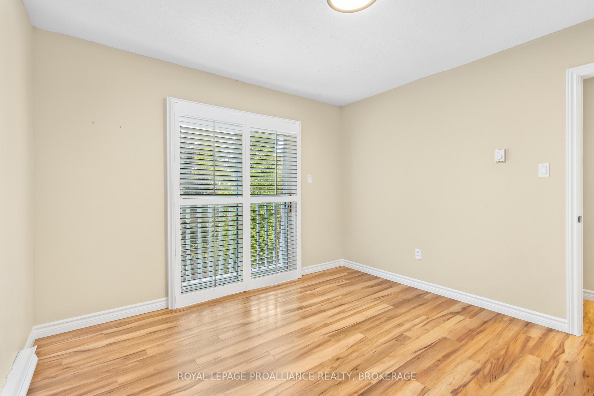 Photo 13 of 409 Regent Street, Kingston, Kingston East (Incl Barret Crt) — HOMEH