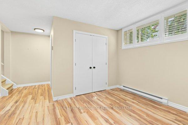 Photo 19 of 409 Regent Street, Kingston, Kingston East (Incl Barret Crt) — HOMEH
