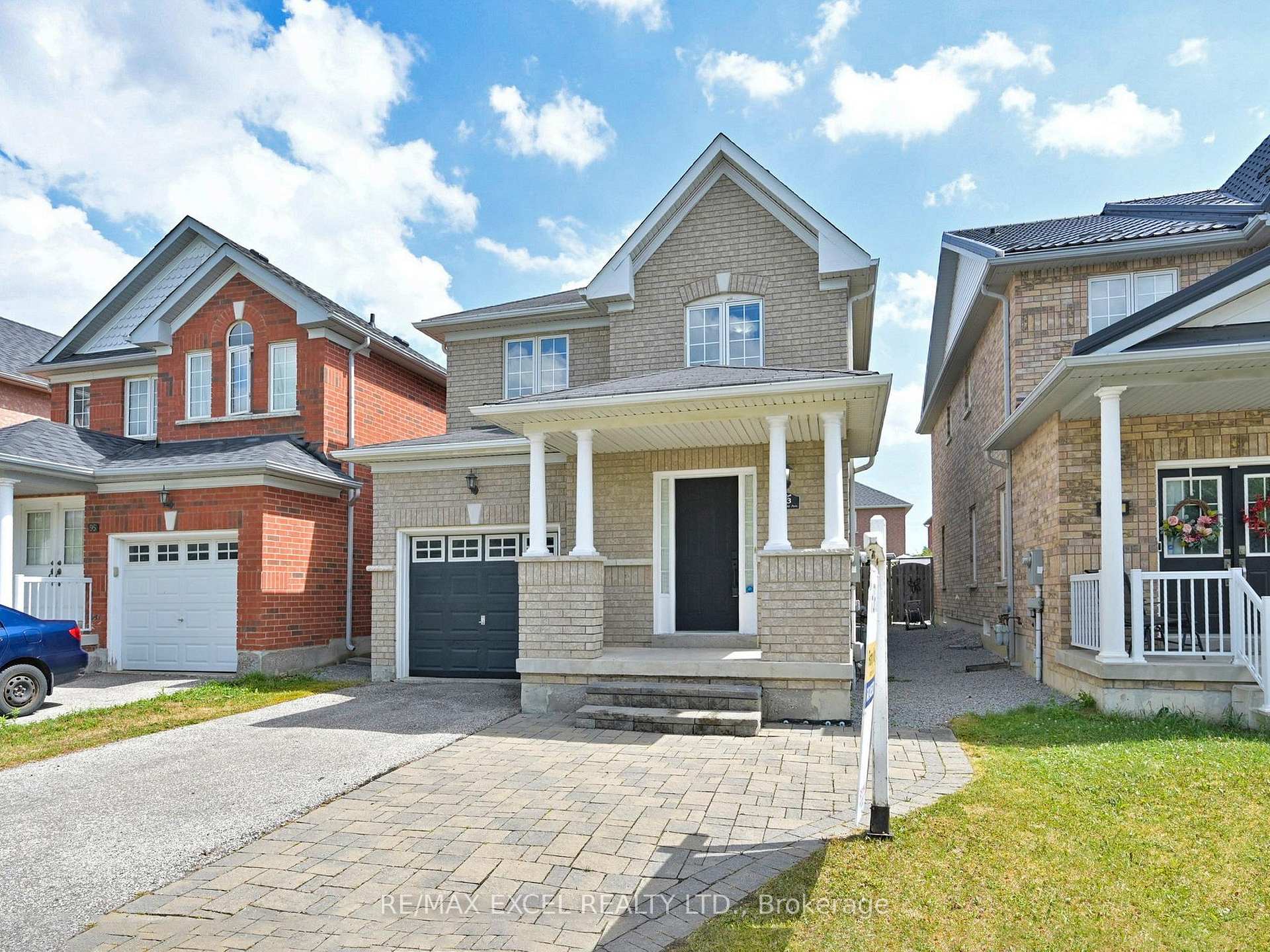 Photo 2 of 93 Peshawar Avenue, Markham, Village Green-South Unionville — HOMEH