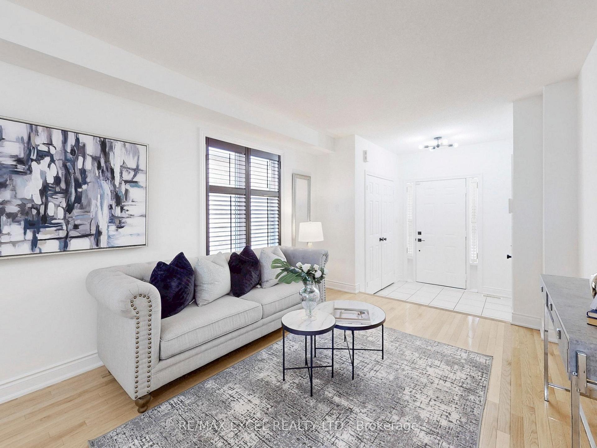 Photo 9 of 93 Peshawar Avenue, Markham, Village Green-South Unionville — HOMEH