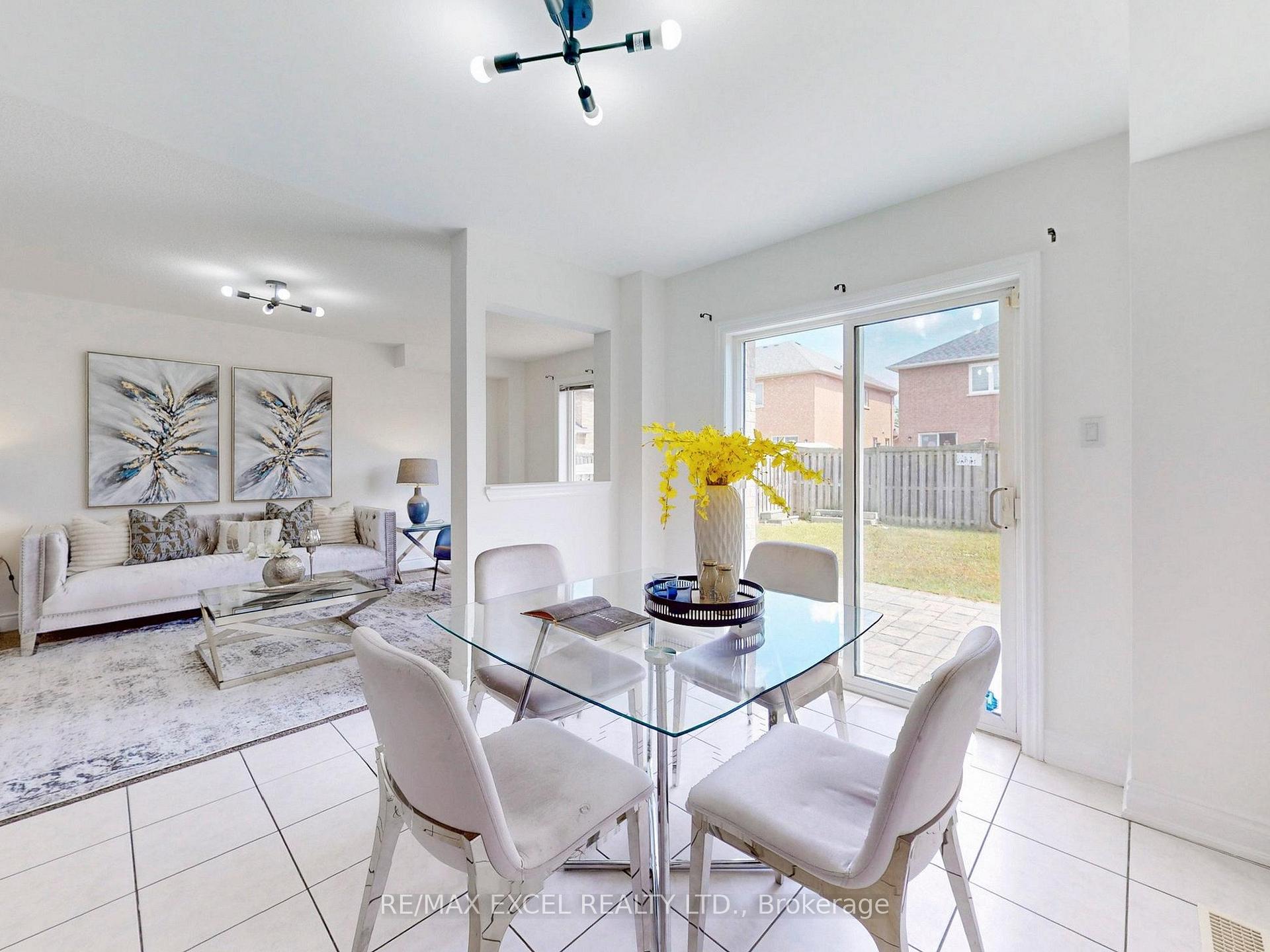 Photo 16 of 93 Peshawar Avenue, Markham, Village Green-South Unionville — HOMEH