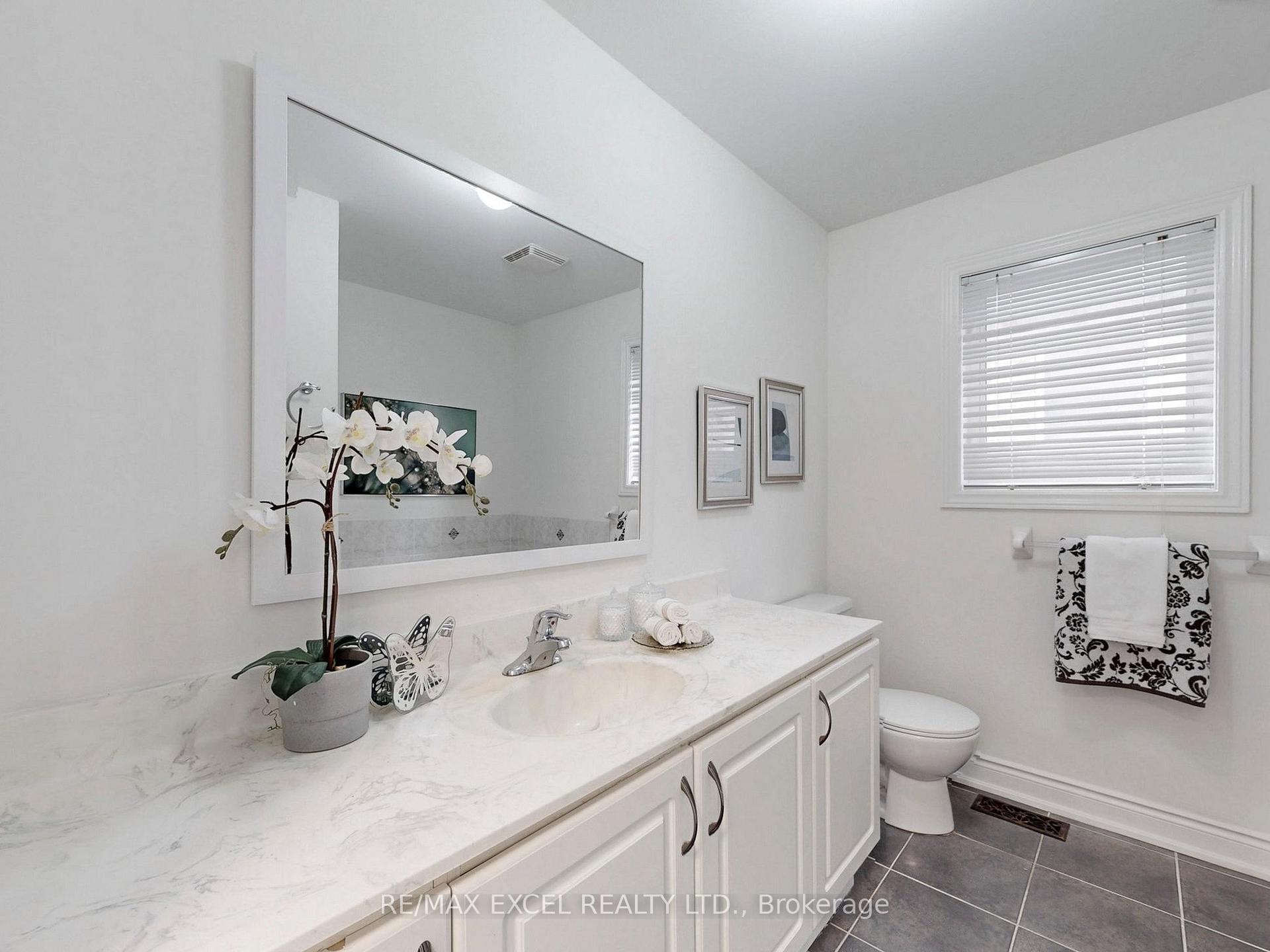 Photo 28 of 93 Peshawar Avenue, Markham, Village Green-South Unionville — HOMEH