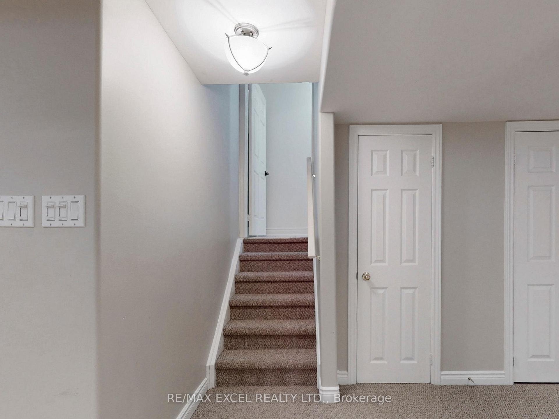 Photo 38 of 93 Peshawar Avenue, Markham, Village Green-South Unionville — HOMEH