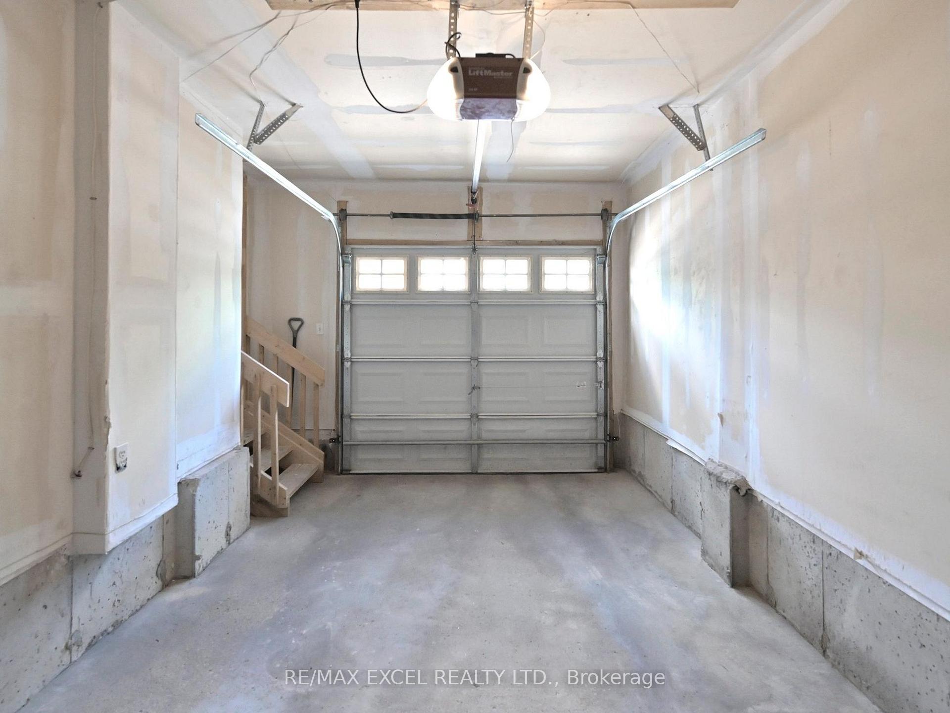 Photo 48 of 93 Peshawar Avenue, Markham, Village Green-South Unionville — HOMEH