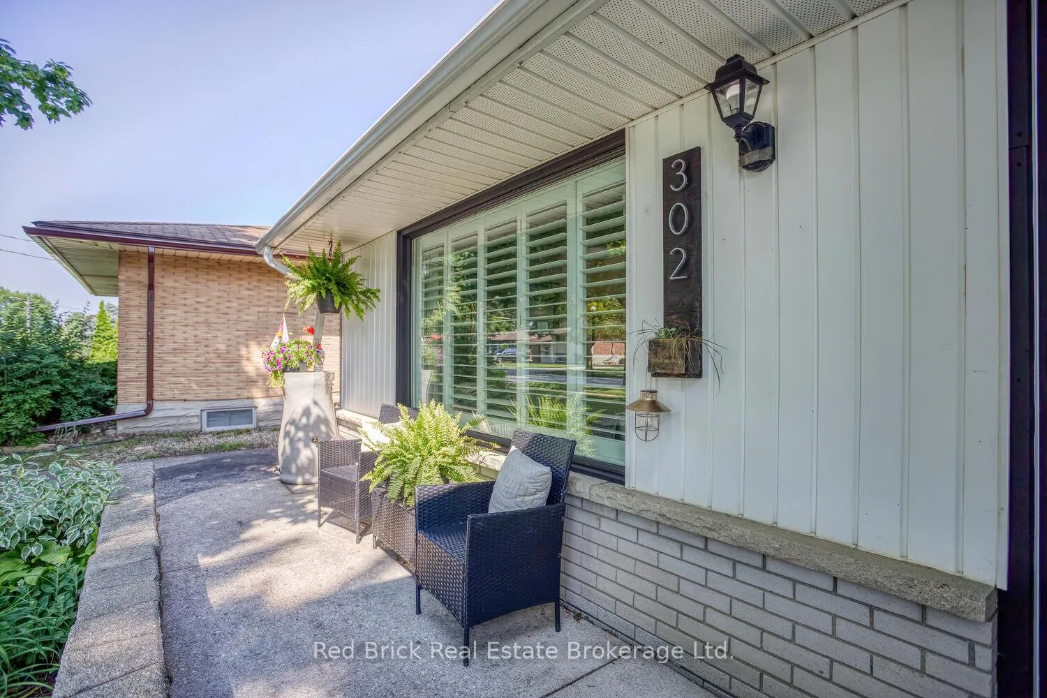 Photo 3 of 302 Ross Avenue, Kitchener — HOMEH
