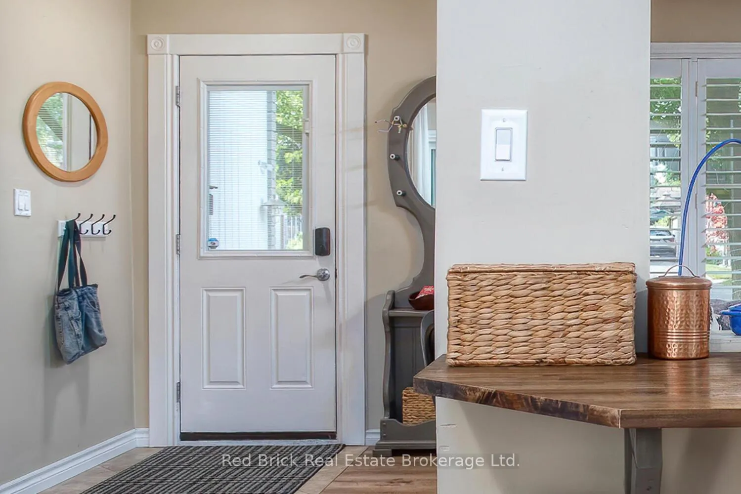 Photo 5 of 302 Ross Avenue, Kitchener — HOMEH