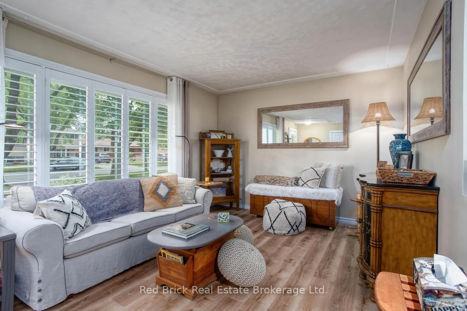 Photo 7 of 302 Ross Avenue, Kitchener — HOMEH