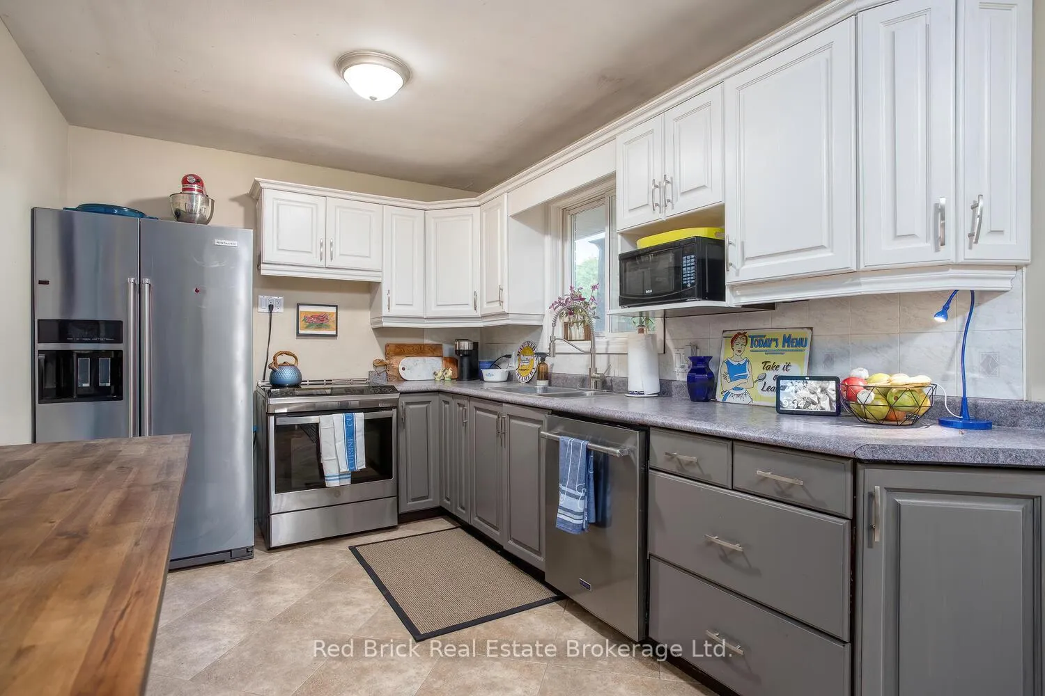 Photo 12 of 302 Ross Avenue, Kitchener — HOMEH