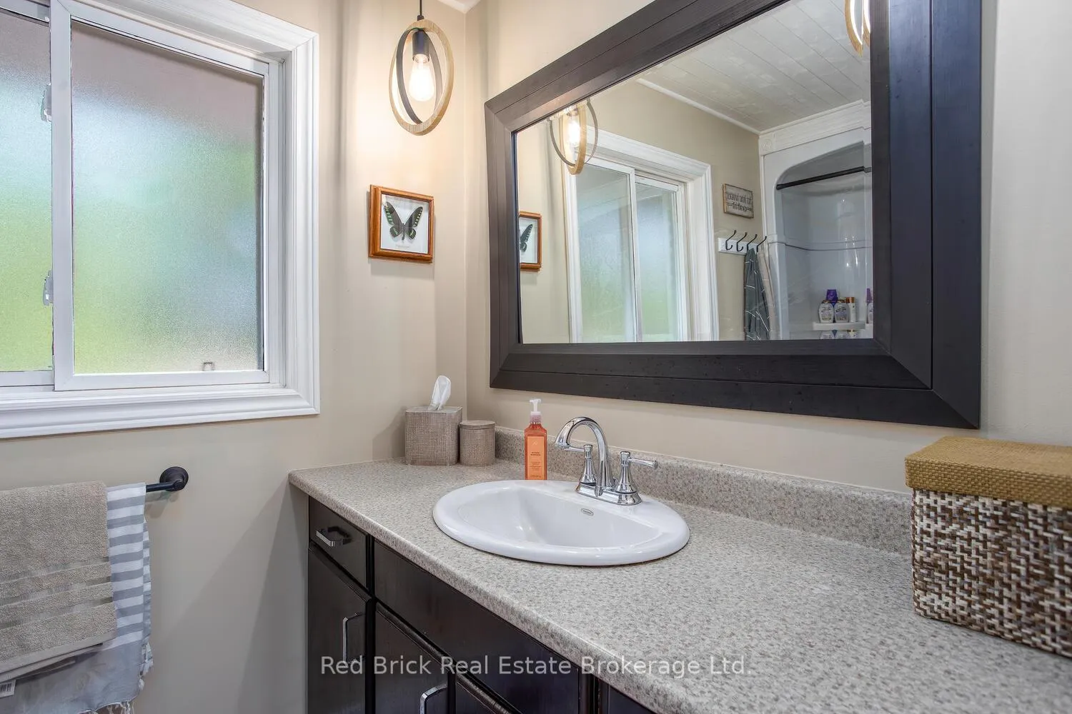 Photo 23 of 302 Ross Avenue, Kitchener — HOMEH