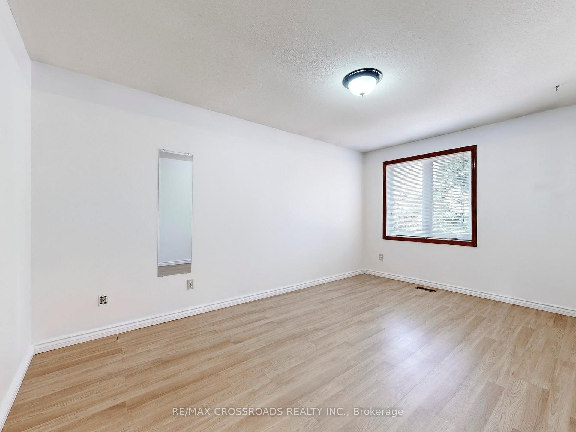 Photo 26 of 61 Hamilton Hall Drive, Markham, Markham Village — HOMEH