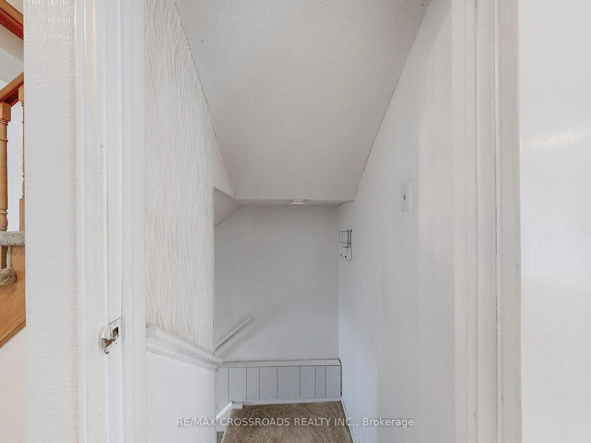Photo 35 of 61 Hamilton Hall Drive, Markham, Markham Village — HOMEH
