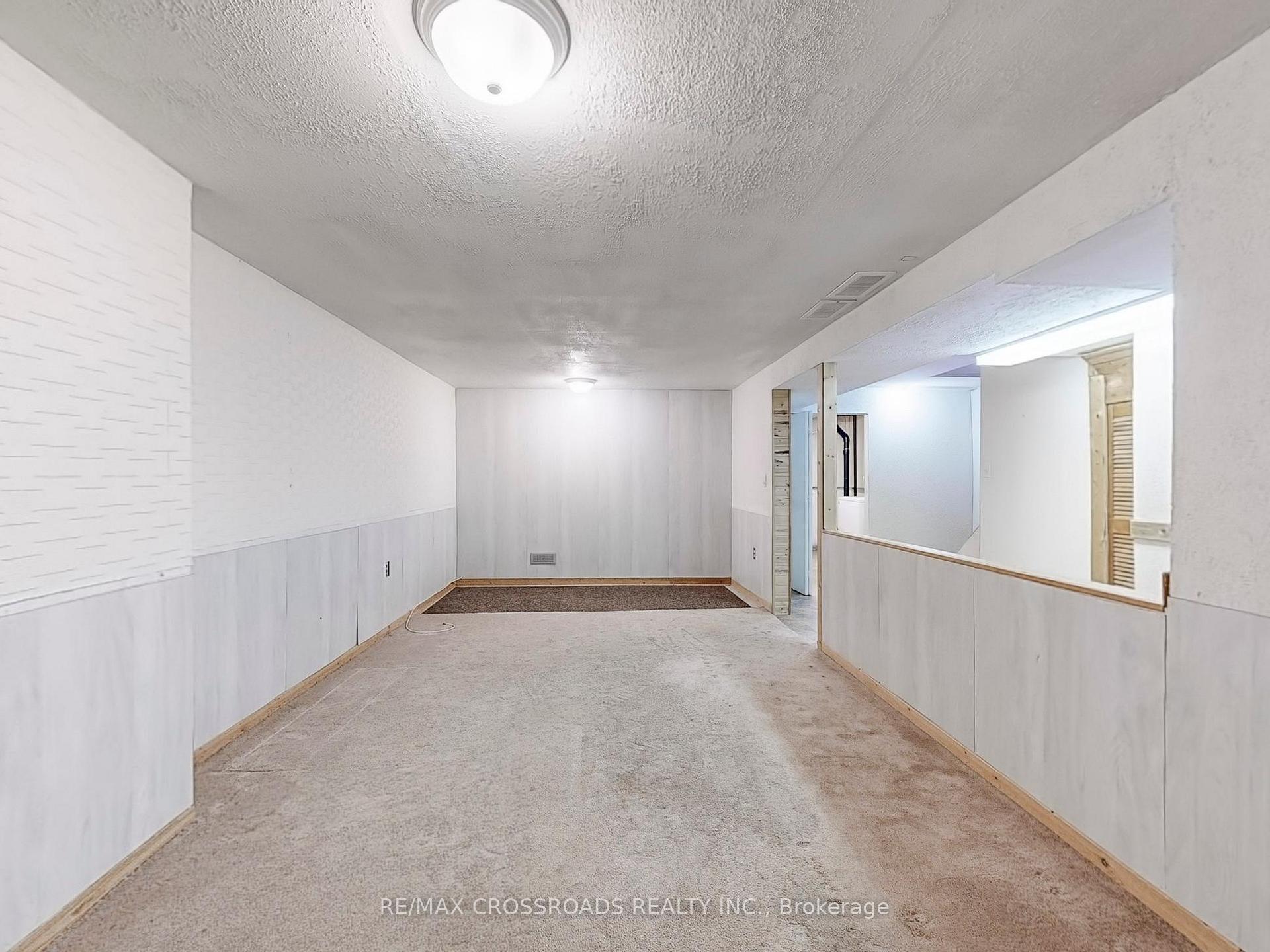 Photo 38 of 61 Hamilton Hall Drive, Markham, Markham Village — HOMEH