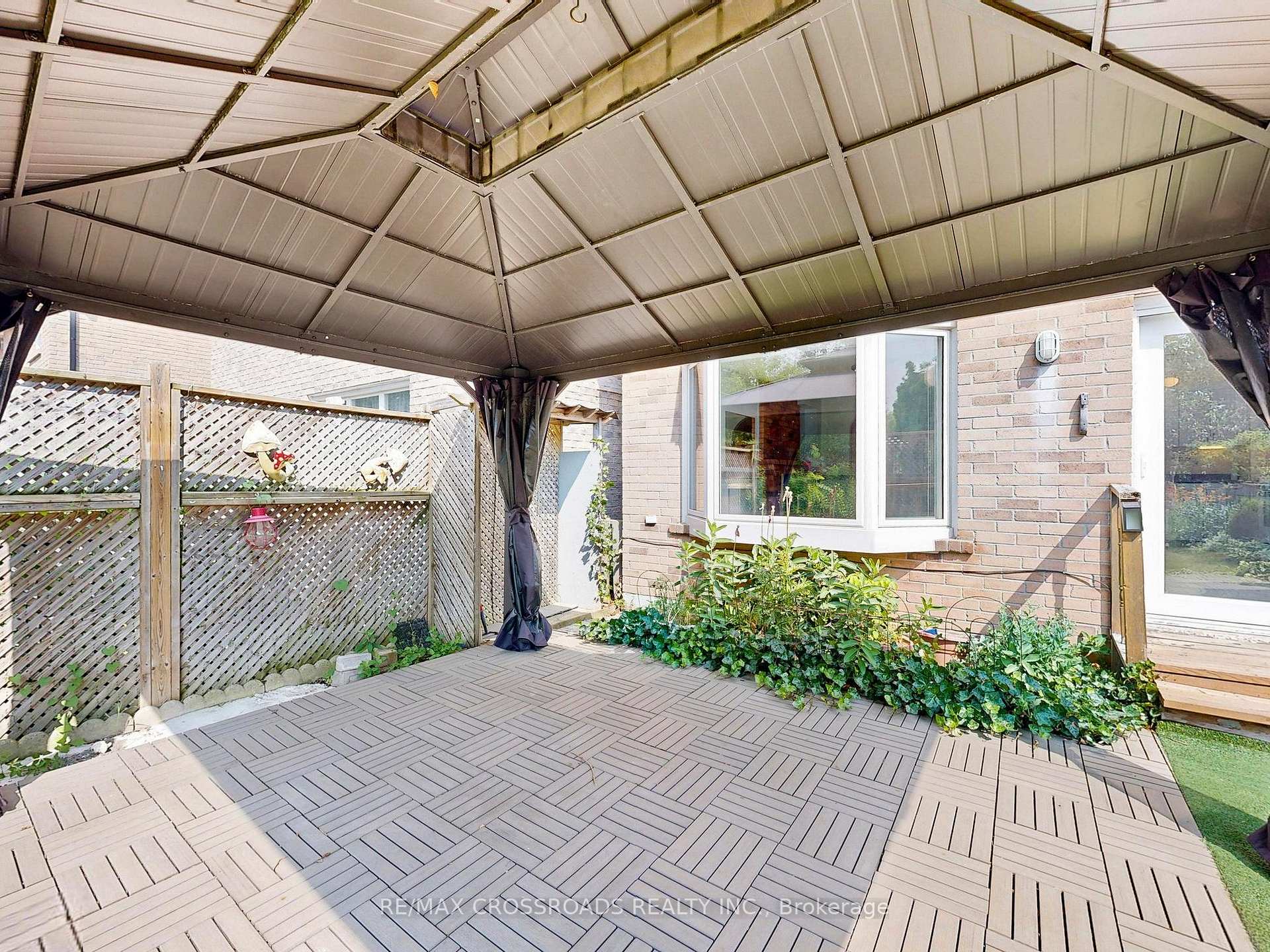 Photo 48 of 61 Hamilton Hall Drive, Markham, Markham Village — HOMEH