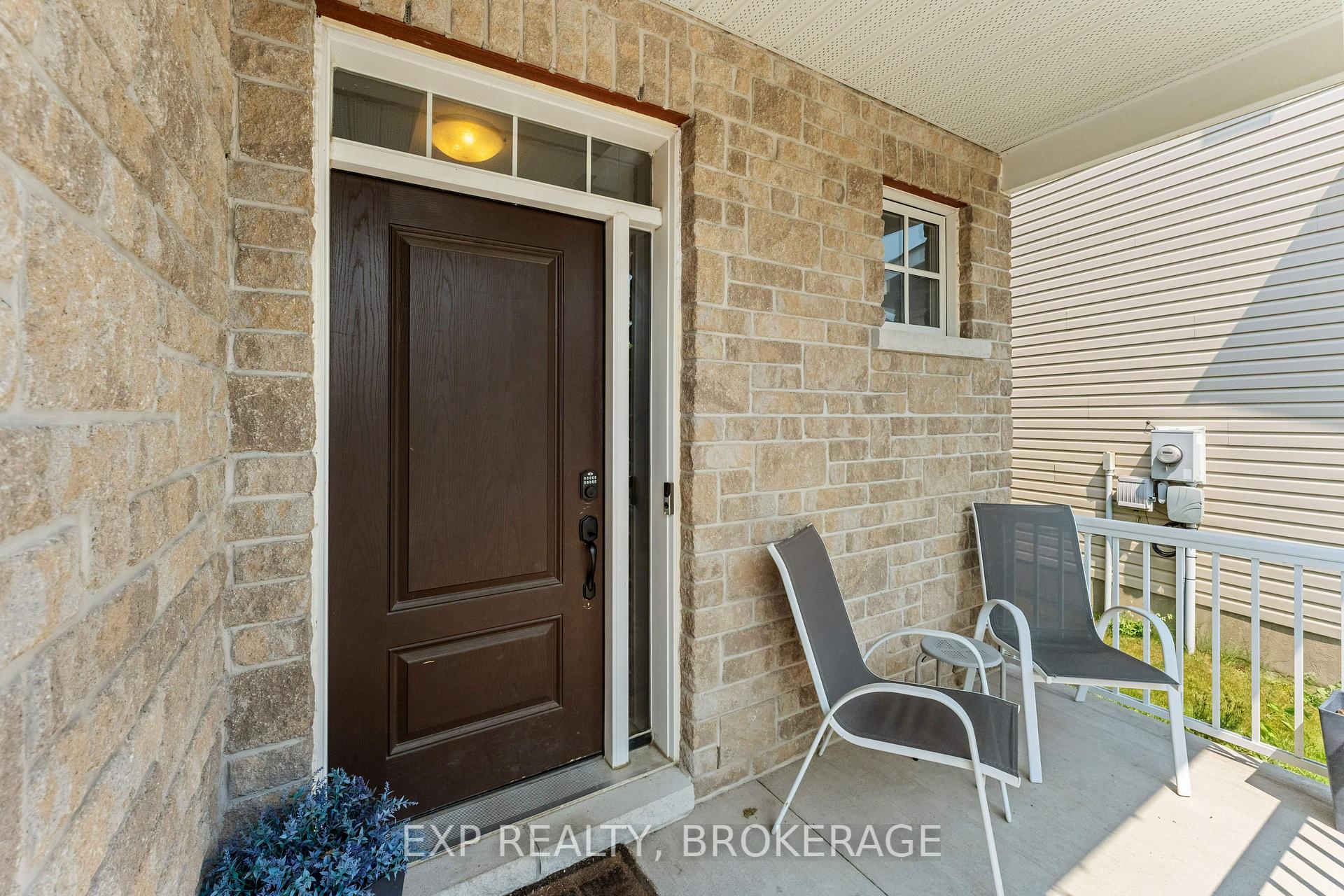 Photo 4 of 1614 Crimson Crescent, Kingston, City Northwest — HOMEH