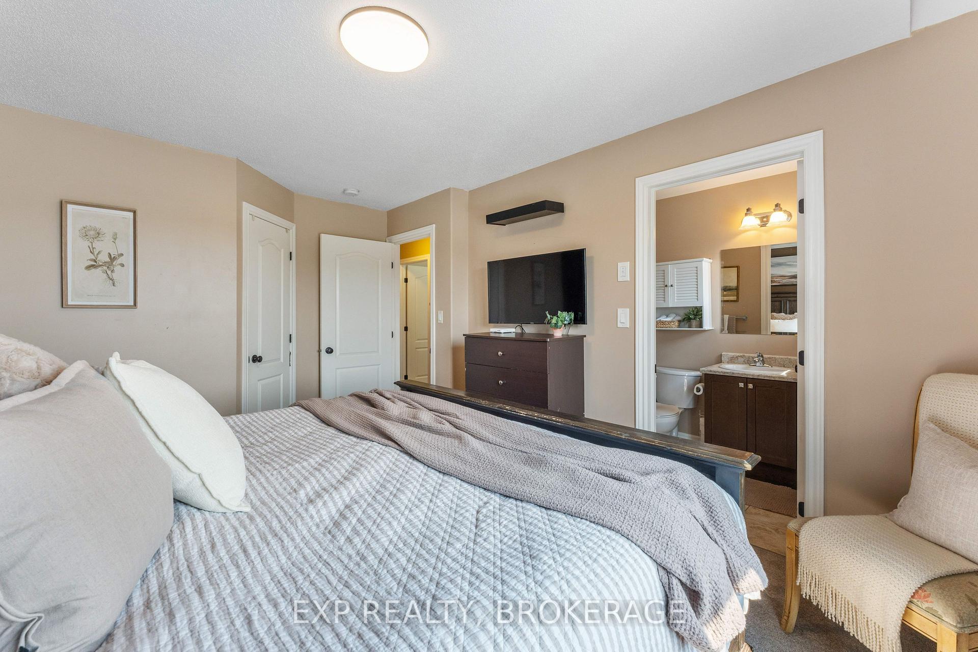 Photo 19 of 1614 Crimson Crescent, Kingston, City Northwest — HOMEH