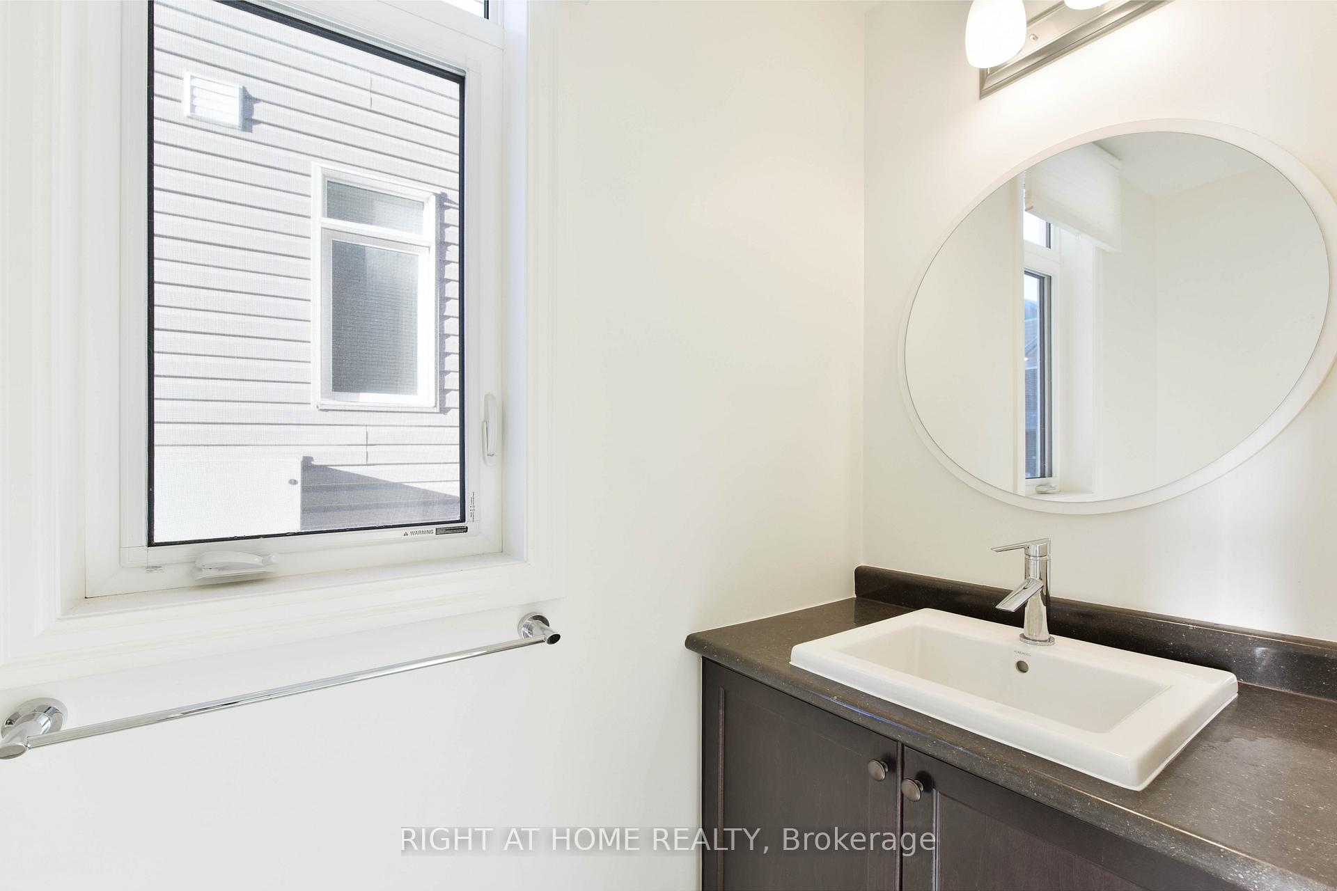Photo 5 of 536 Rioja Street, Ottawa, Kanata - Emerald Meadows/Trailwest — HOMEH