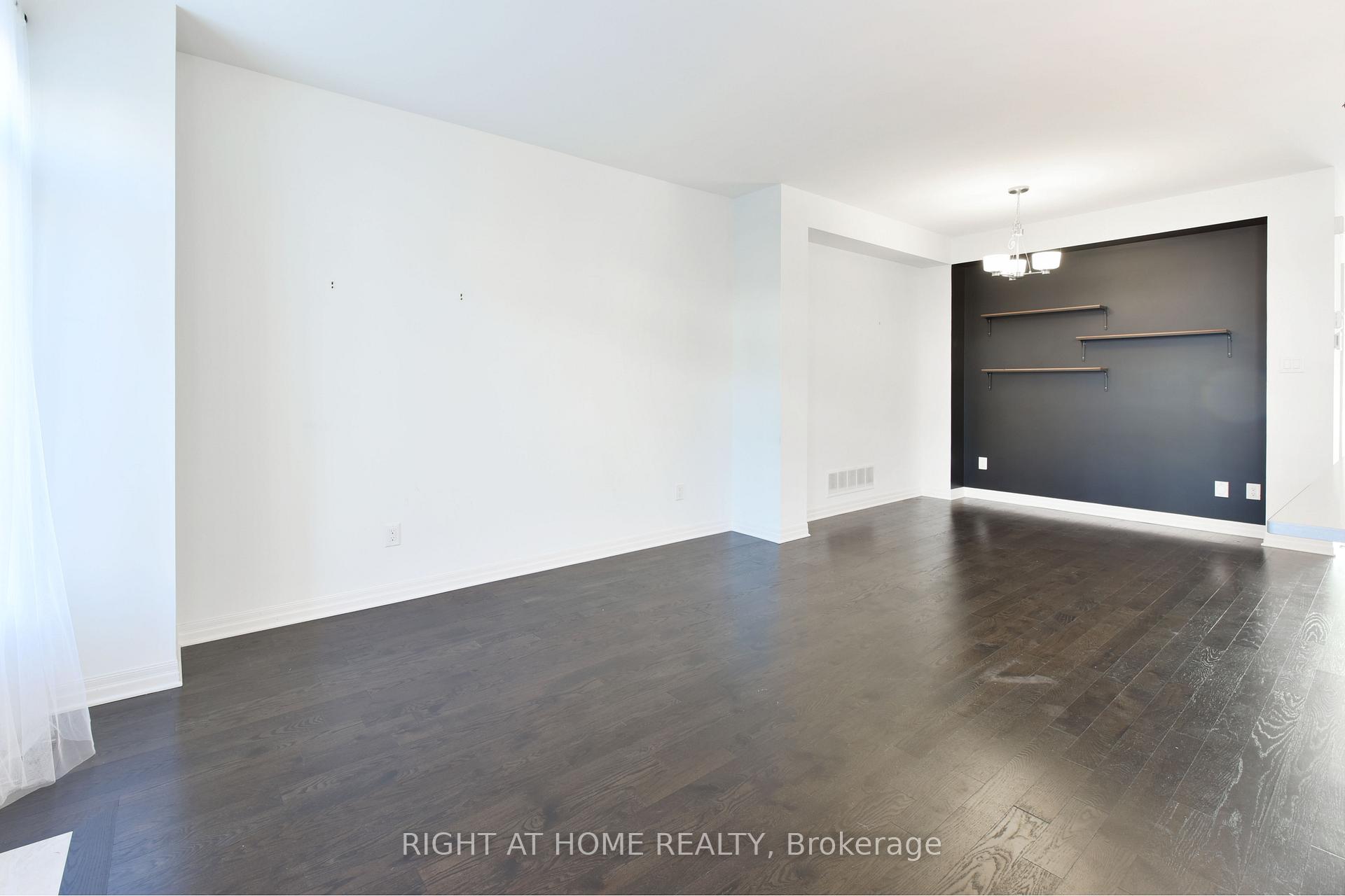 Photo 9 of 536 Rioja Street, Ottawa, Kanata - Emerald Meadows/Trailwest — HOMEH