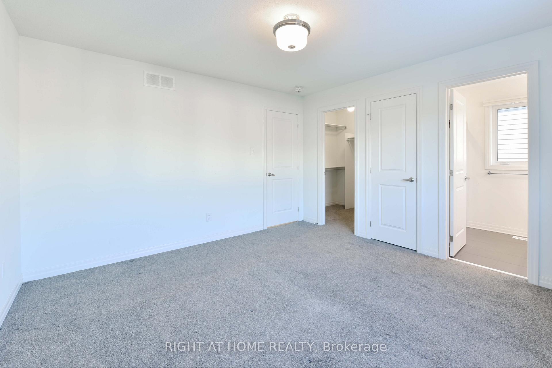 Photo 16 of 536 Rioja Street, Ottawa, Kanata - Emerald Meadows/Trailwest — HOMEH
