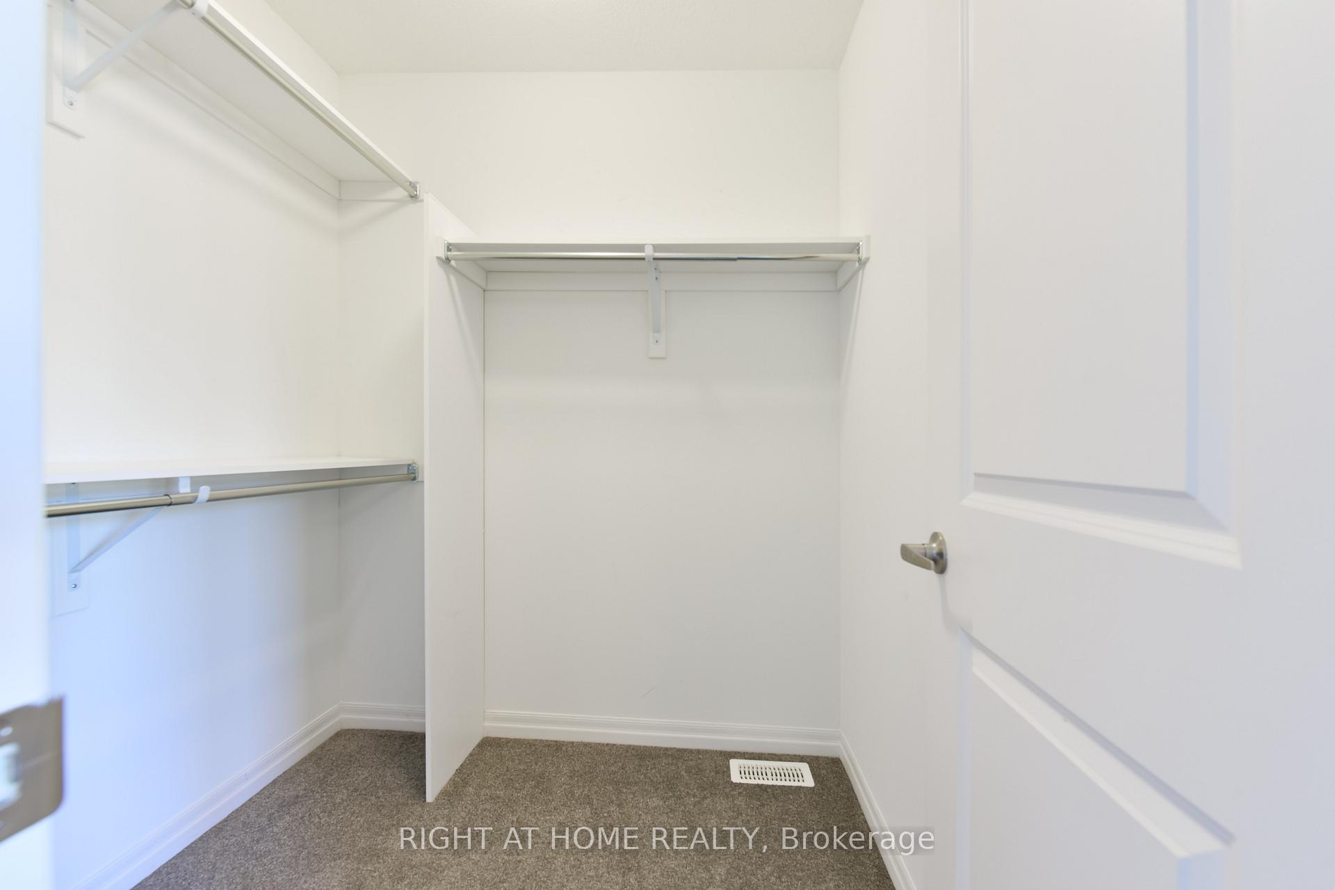 Photo 18 of 536 Rioja Street, Ottawa, Kanata - Emerald Meadows/Trailwest — HOMEH