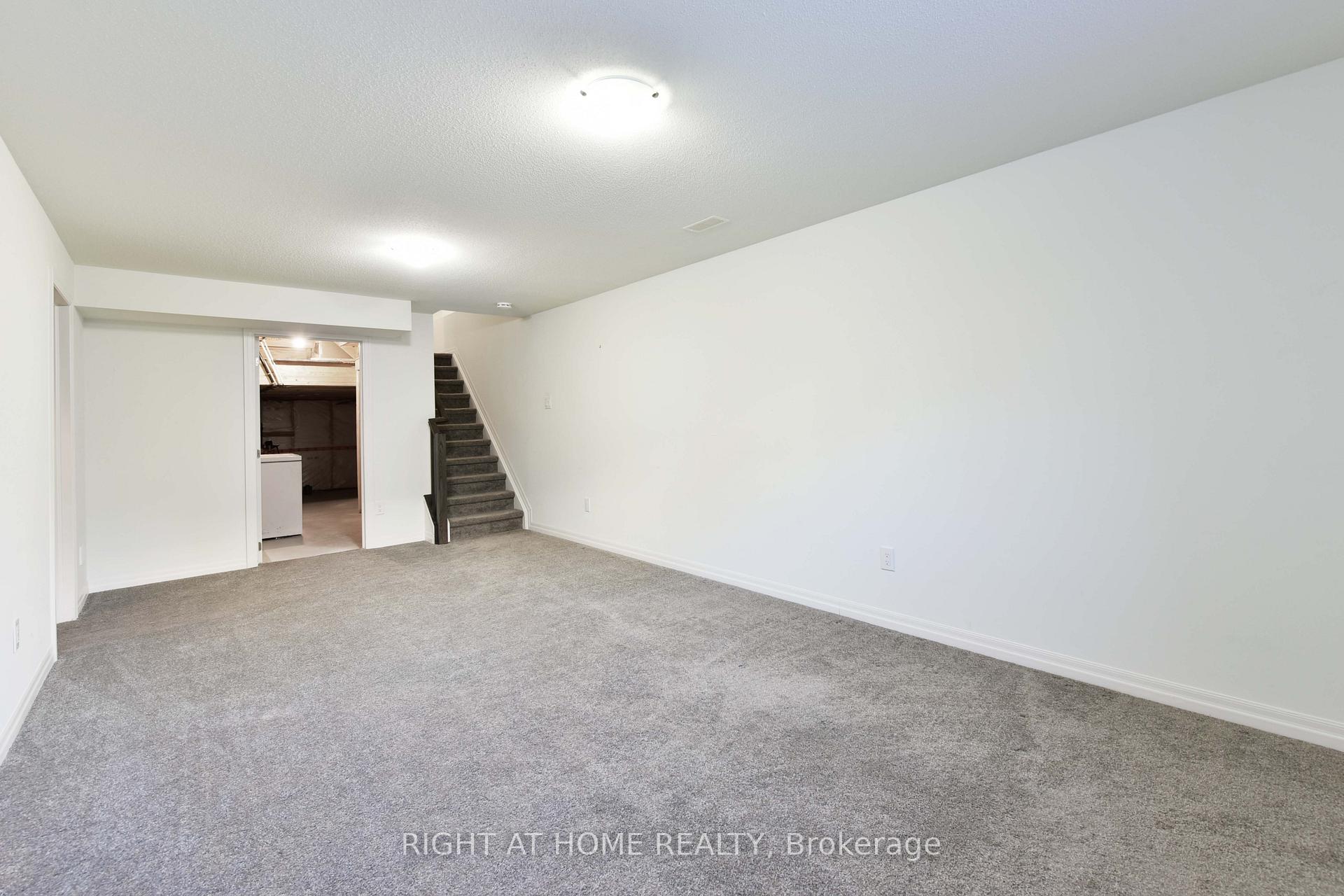 Photo 25 of 536 Rioja Street, Ottawa, Kanata - Emerald Meadows/Trailwest — HOMEH