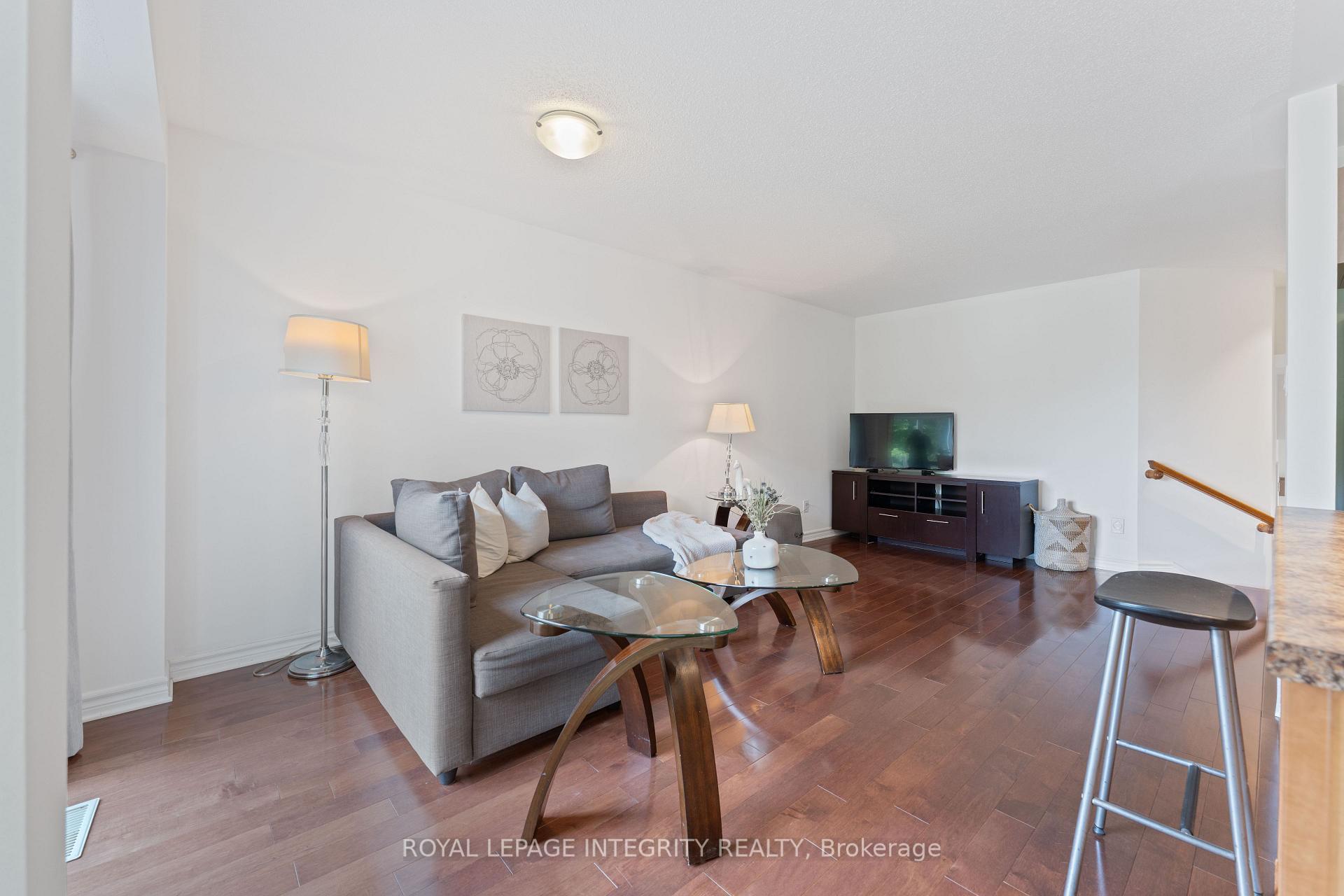 Photo 12 of 258 Catamount Court, Ottawa, Kanata - Emerald Meadows/Trailwest — HOMEH