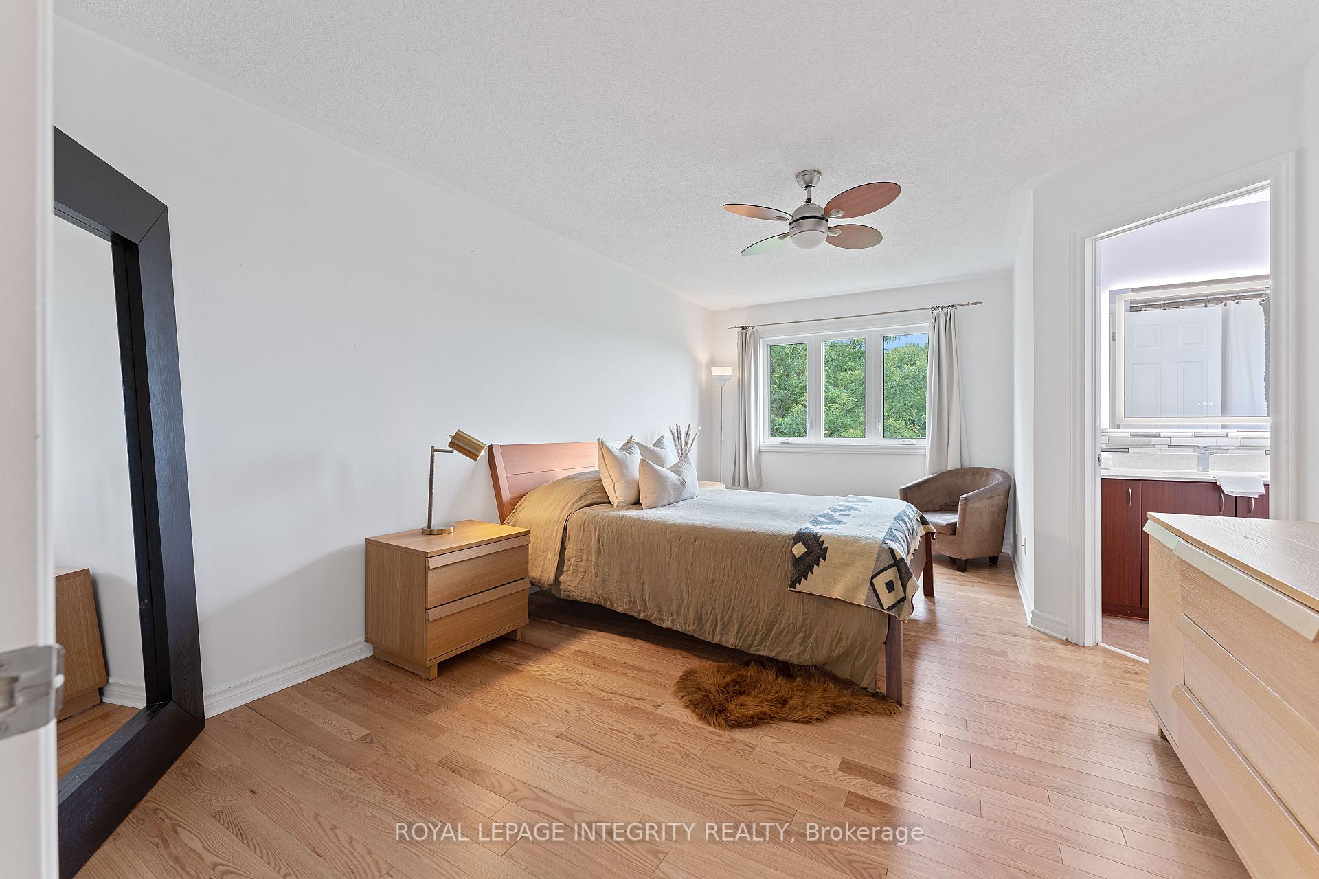Photo 14 of 258 Catamount Court, Ottawa, Kanata - Emerald Meadows/Trailwest — HOMEH