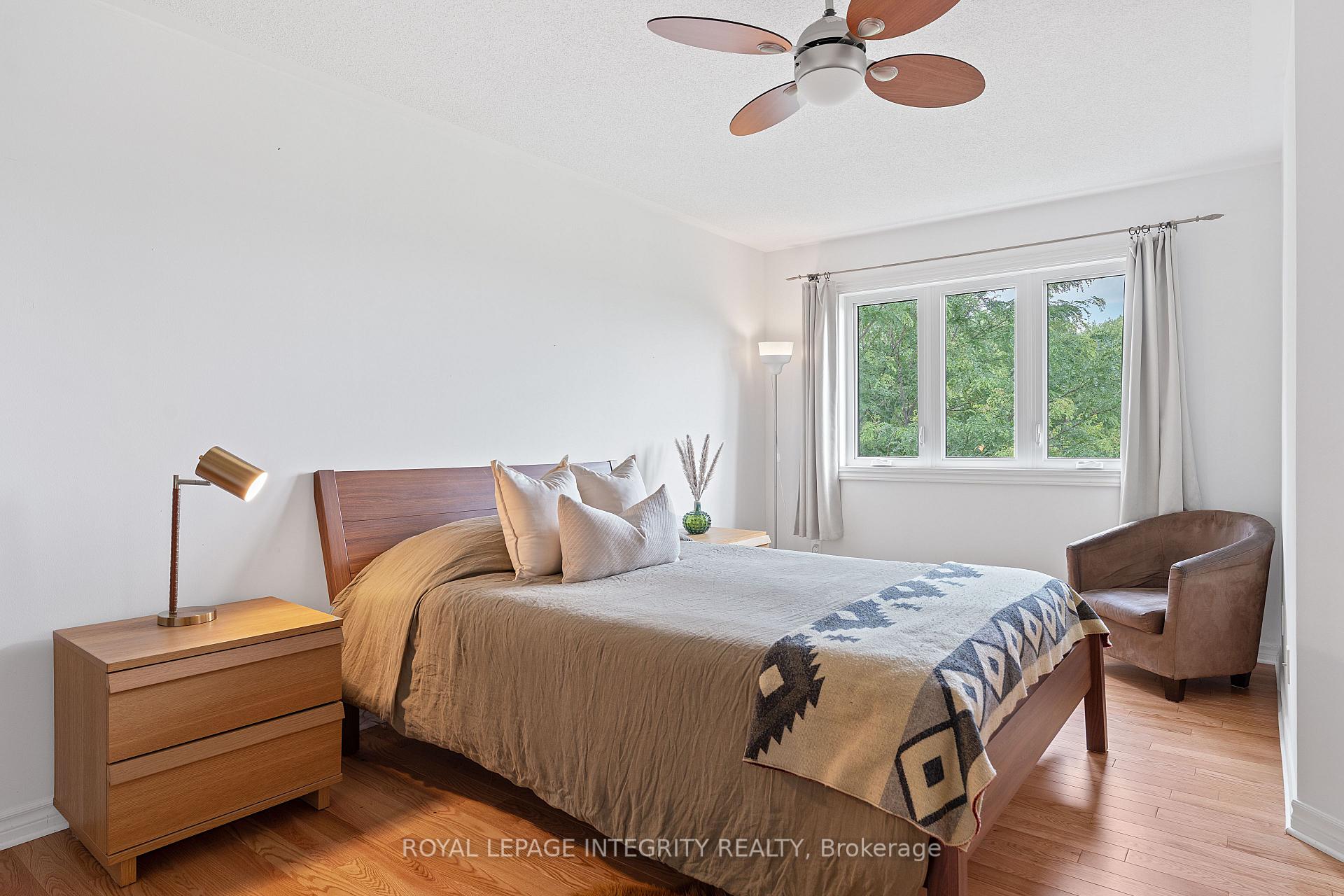 Photo 15 of 258 Catamount Court, Ottawa, Kanata - Emerald Meadows/Trailwest — HOMEH