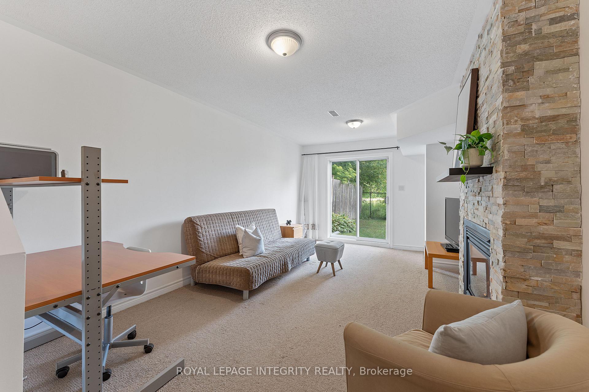 Photo 21 of 258 Catamount Court, Ottawa, Kanata - Emerald Meadows/Trailwest — HOMEH